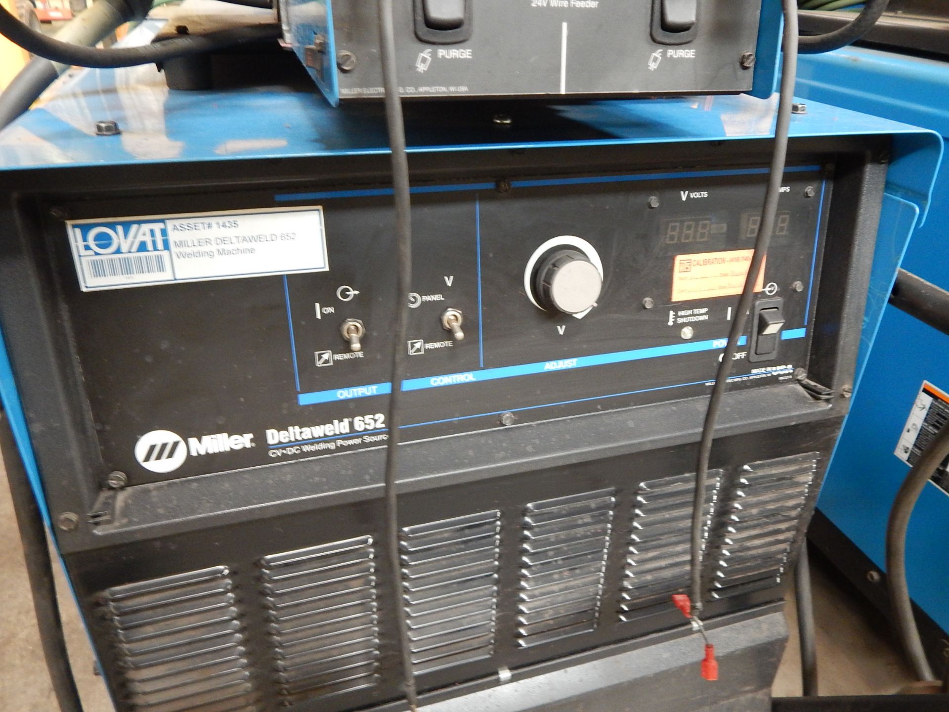 MILLER DELTAWELD 652 MIG WELDER WITH MILLER 70 SERIES MIG WIRE FEEDER - Bild 2 aus 4