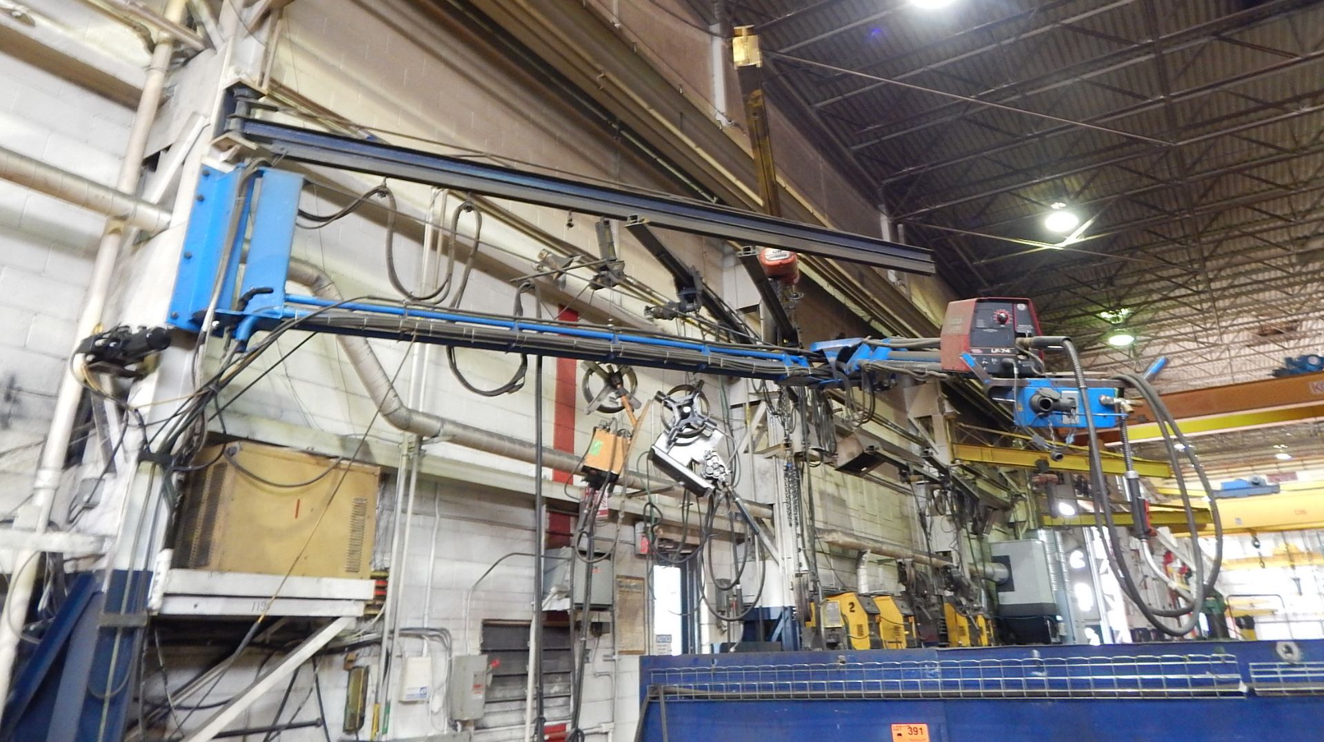 HENNING HANSEN HH8000-02JIB TYPE HYDRAULIC WELDING BOOM (CI) - [RIGGING FEE FOR LOT #394 - $350