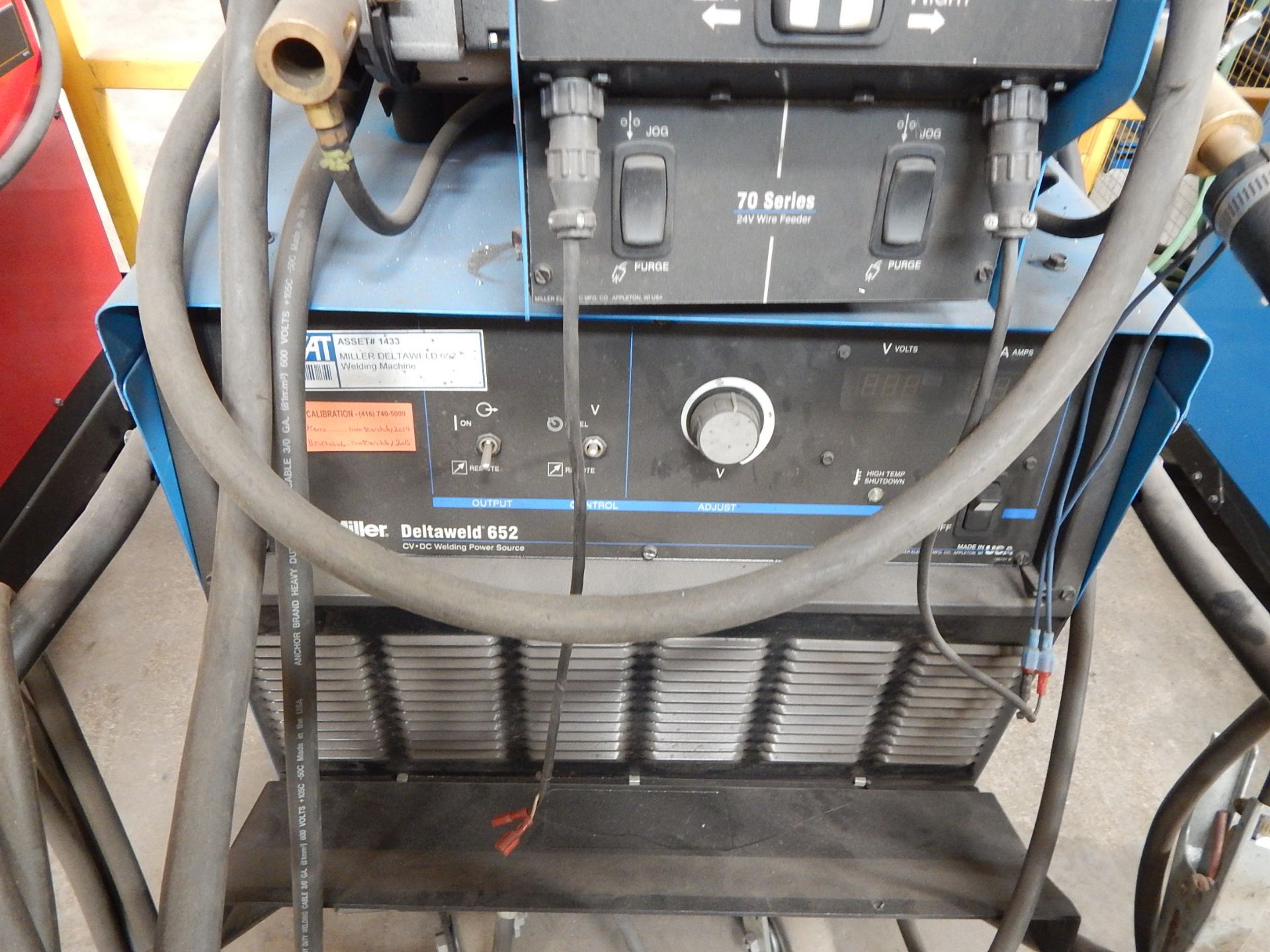 MILLER DELTAWELD 652 MIG WELDER WITH MILLER 70 SERIES MIG WIRE FEEDER - Bild 4 aus 4