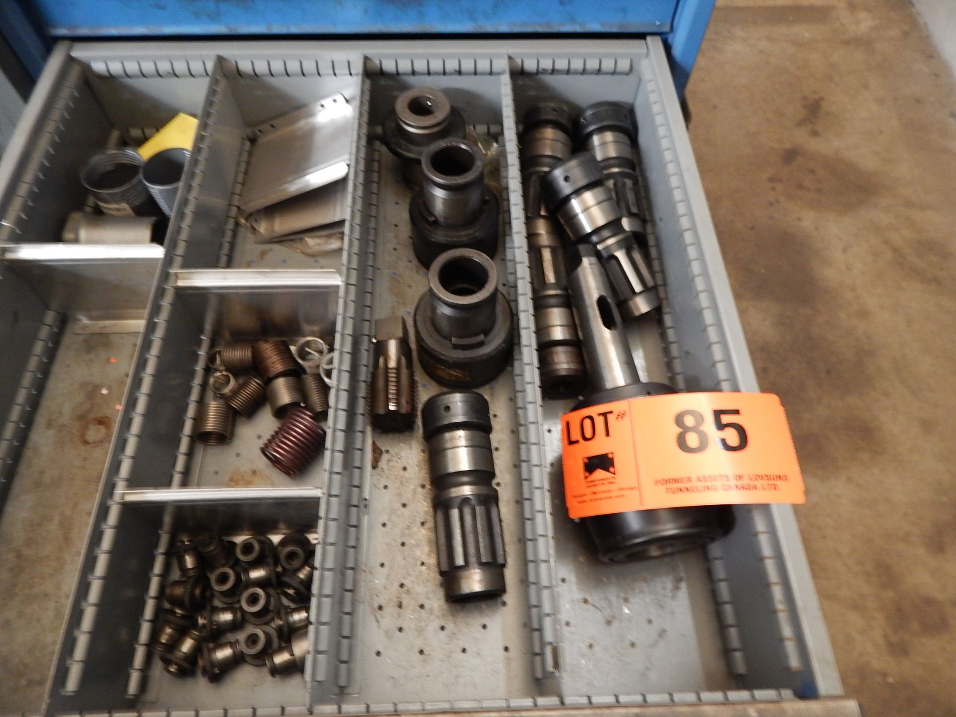 LOT/ CONTENTS OF DRAWER CONSISTING OF QUICK RELEASE TOOL HOLDERS