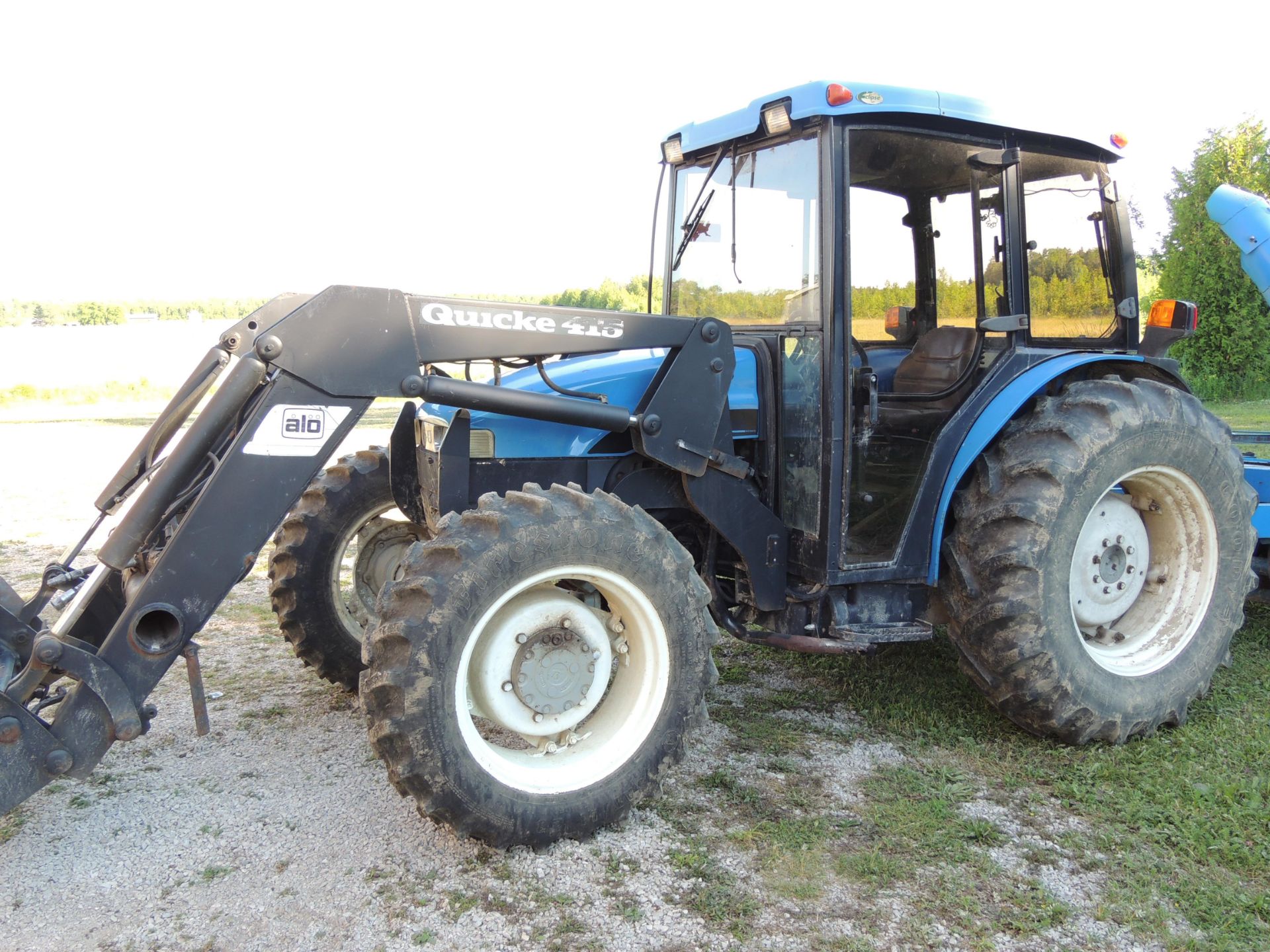NEW HOLLAND TN75S DIESEL TRACTOR WITH IVECO 2.9L 3 CYLINDER ENGINE, 16.9-30 REAR TIRES, ENCLOSED - Image 2 of 5