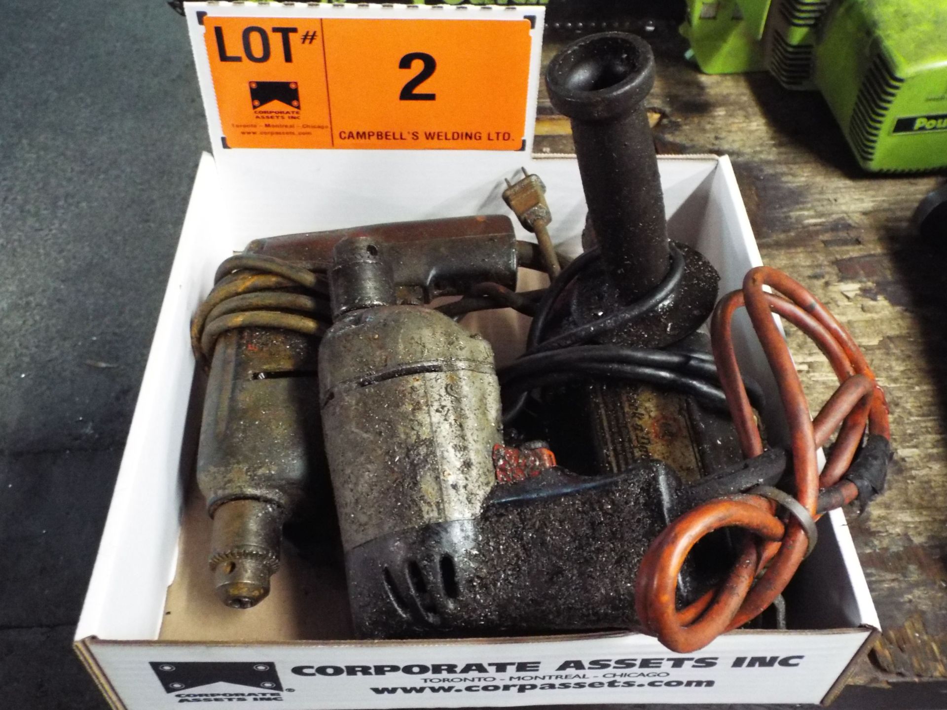 LOT/ ELECTRIC DRILLS