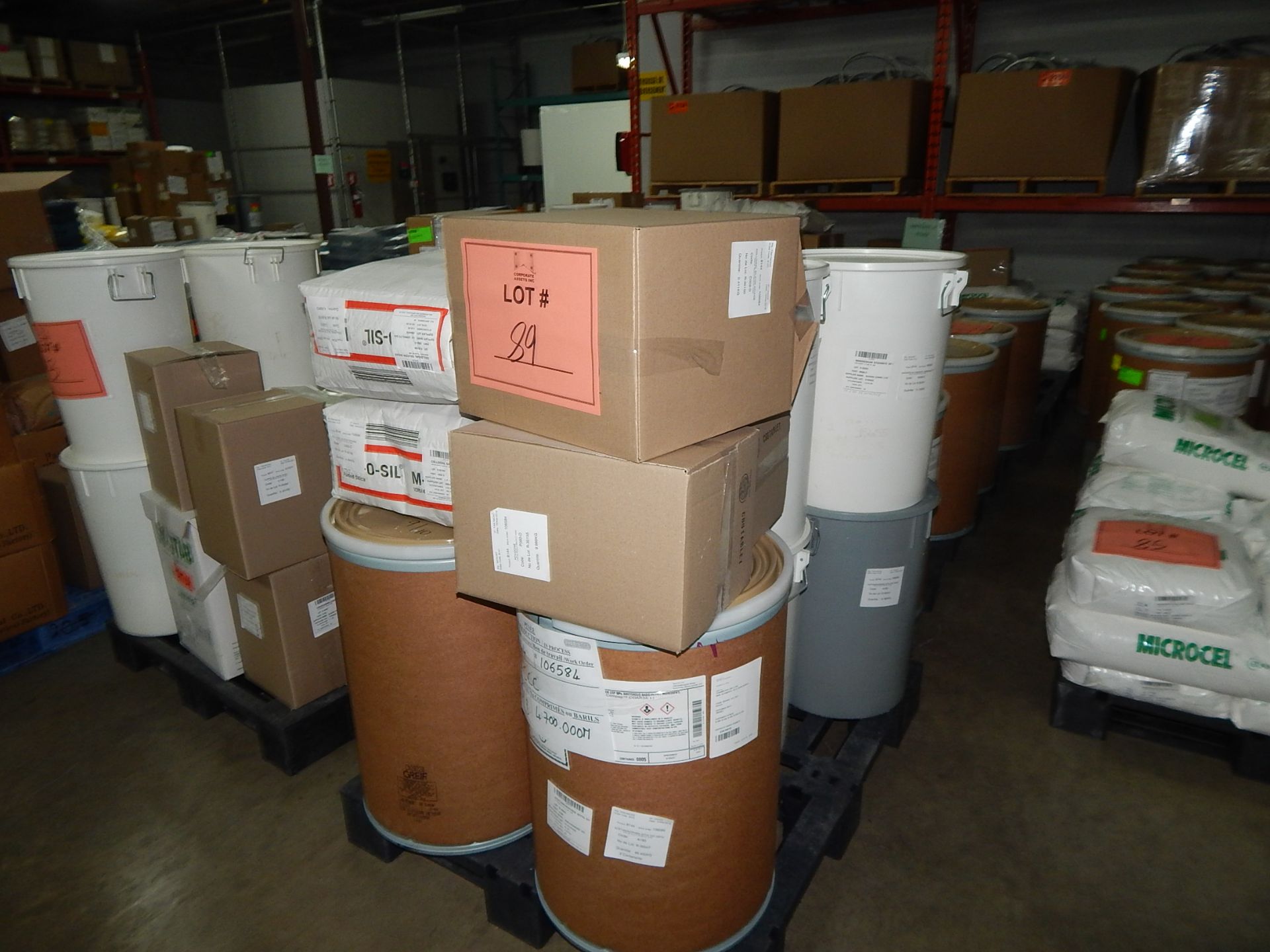 LOT/ SKID WITH CONTENTS CONSISTING OF 50KG DRUMS OF ACETAMINOPHEN AND BAGS OF COLLOIDIAL SILICA