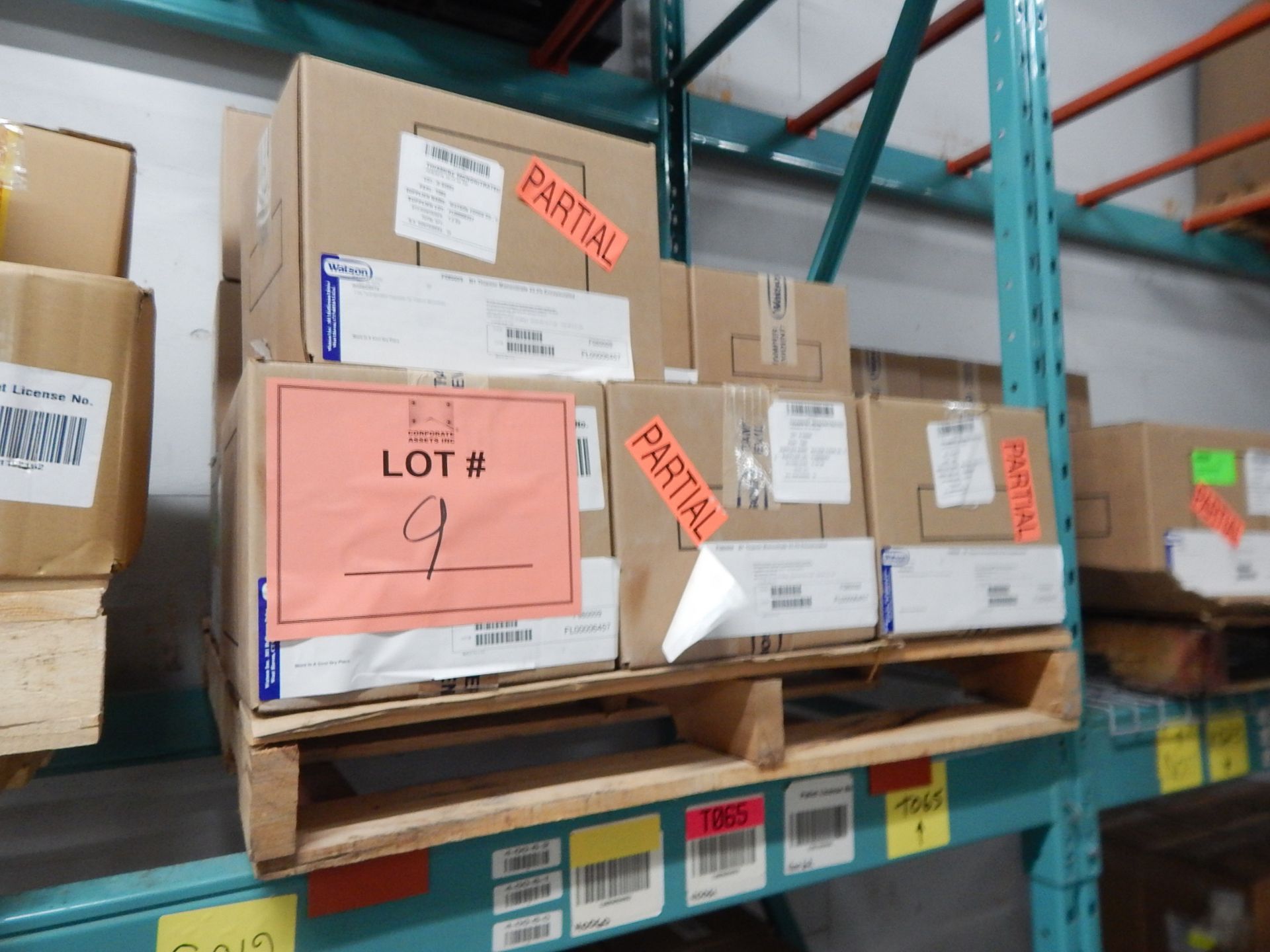 LOT/ SKID WITH CONTENTS CONSISTING OF BOXES OF THIAMINE MONONITRATE