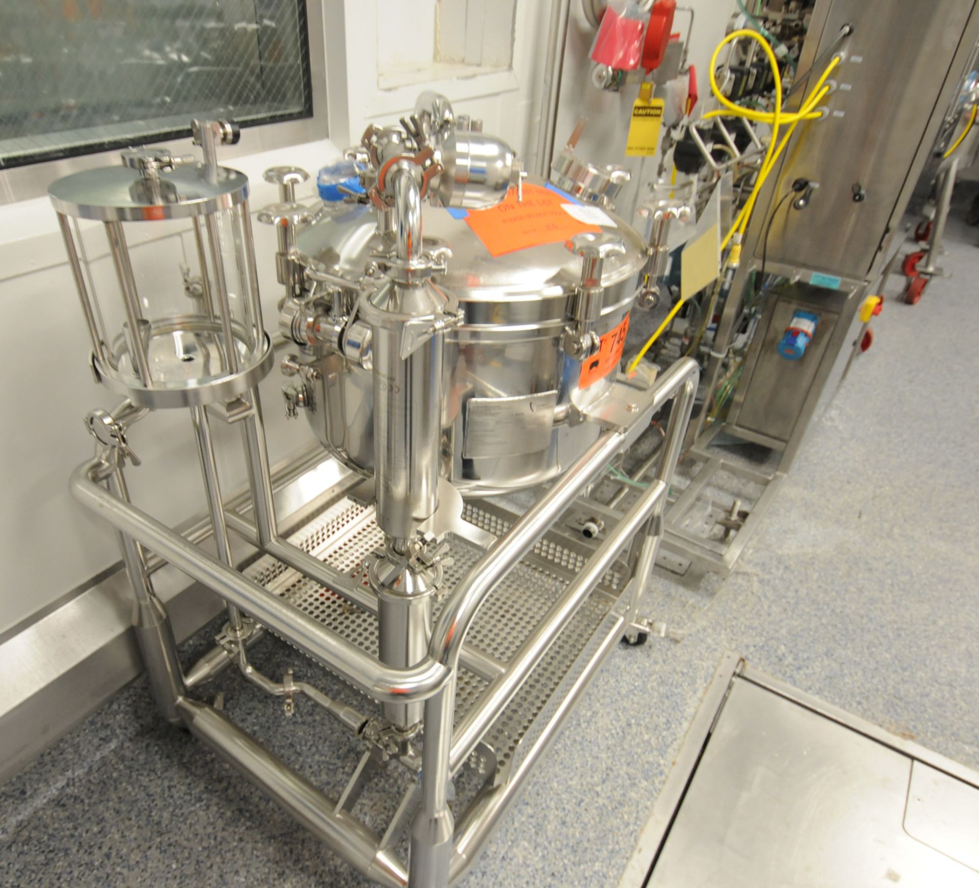 SOMMER & STRASSBURGER (2013) RAUM/CHAMBER STAINLESS STEEL CART MOUNTED PORTABLE REACTOR VESSEL - Image 4 of 6