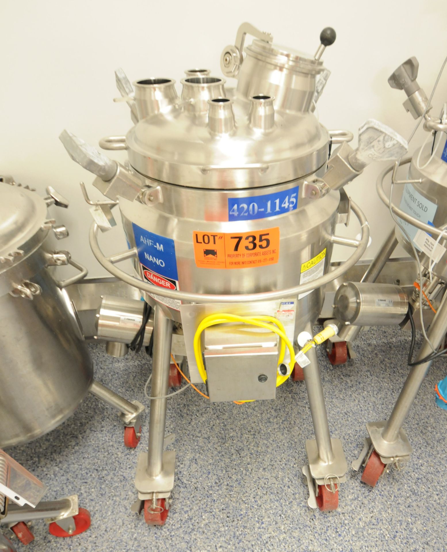 DCI (2009) AHF-M NANO PORTABLE JACKETED STAINLESS STEEL REACTOR VESSEL WITH 50 LITER CAPACITY, 45