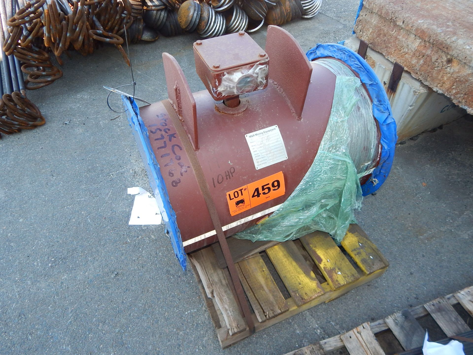 M & R MINING EQUIPMENT 19" 10HP BLOWER FAN (LOCATED IN YARD)