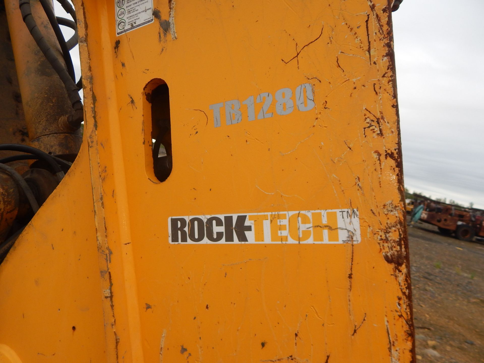 BTI TM15X-TB1280XCS ROCK BREAKER WITH ROCK TECH BT1280 ATTACHMENT S/N: 2006046 (UNIT 046)(LOCATED AT - Image 7 of 16
