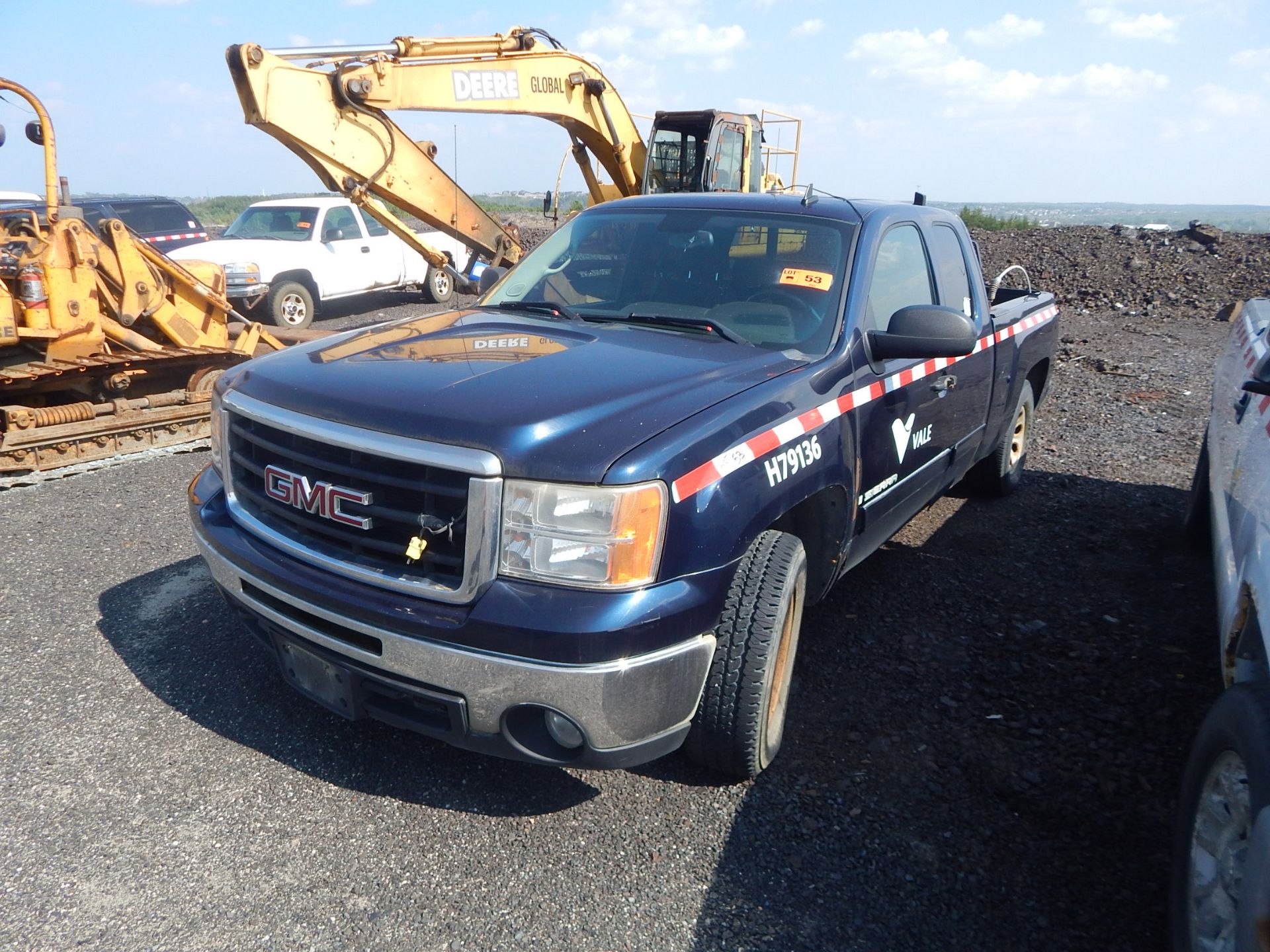 GMC SIERRA 1500 (2008) PICKUP TRUCK WITH V8 ENGINE, AUTOMATIC TRANSMISSION, 4X4, EXTENDED CAB VIN: