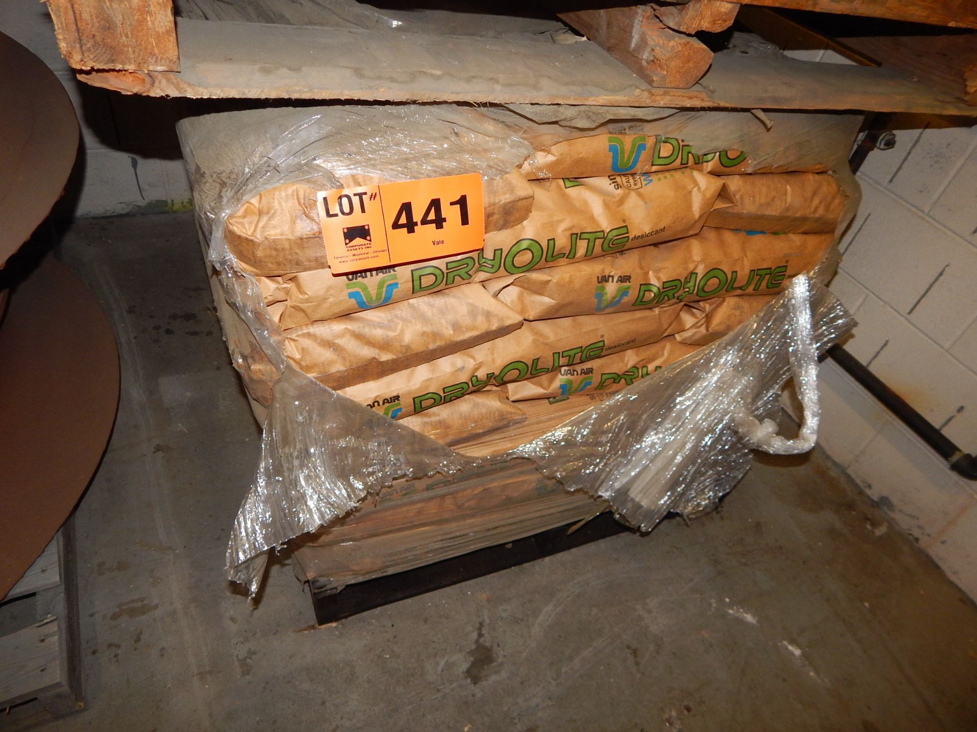 LOT/ VAN-AIR DRYOLIGHT DESICCANT (LOCATED AT CMD WAREHOUSE HYDRAULIC ROOM)