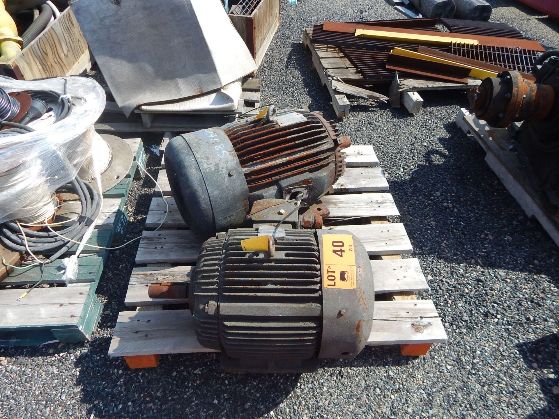 LOT/ (2) ELECTRIC MOTORS