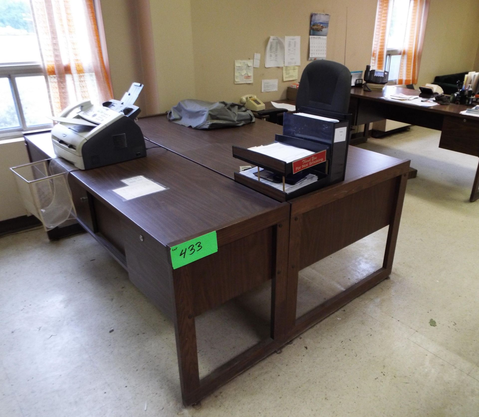 LOT/ OUTER OFFICE DESKS & CHAIRS (NO CONTENTS)