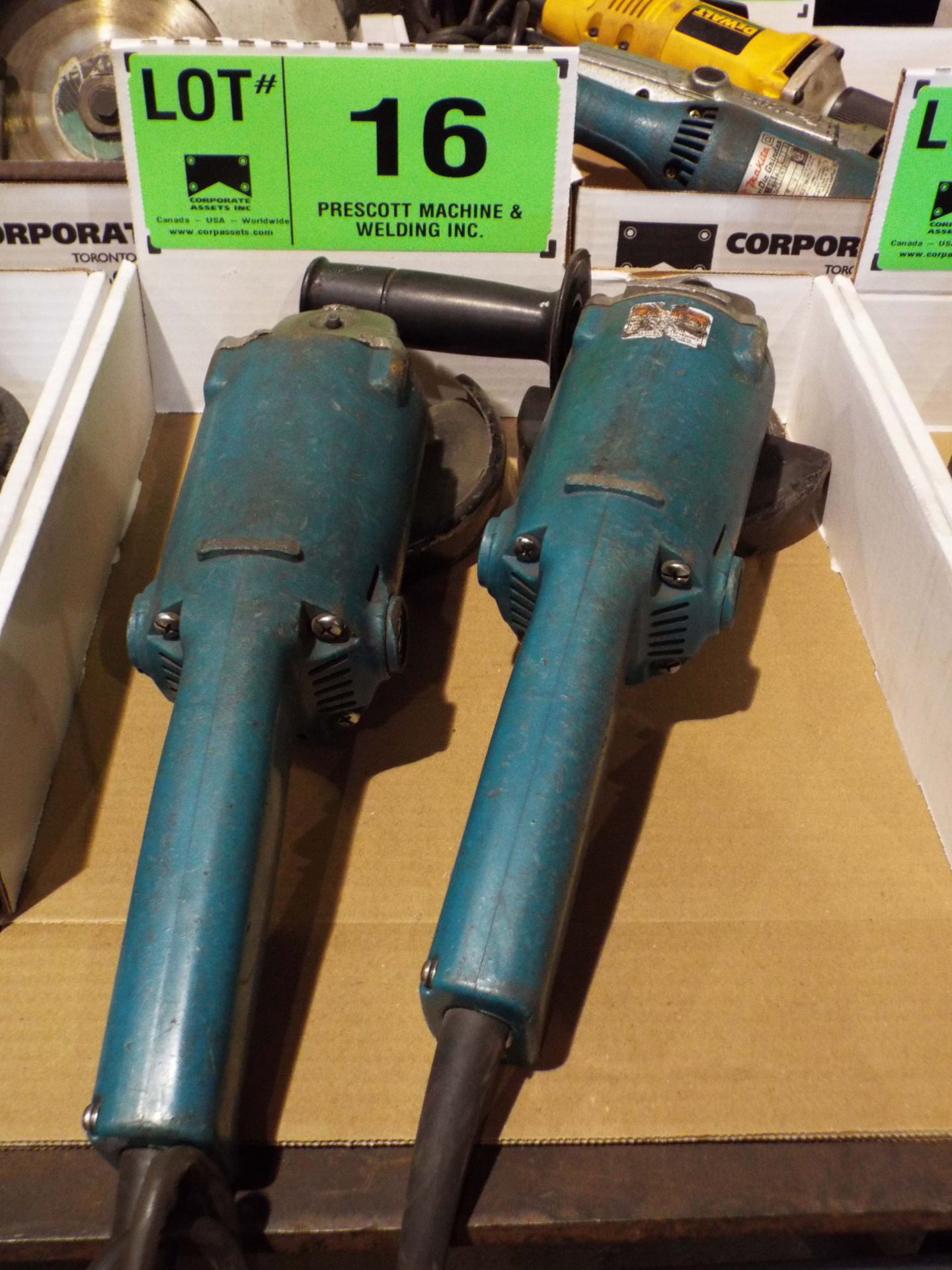 LOT/ MAKITA 5" ELECTRIC ANGLE GRINDERS