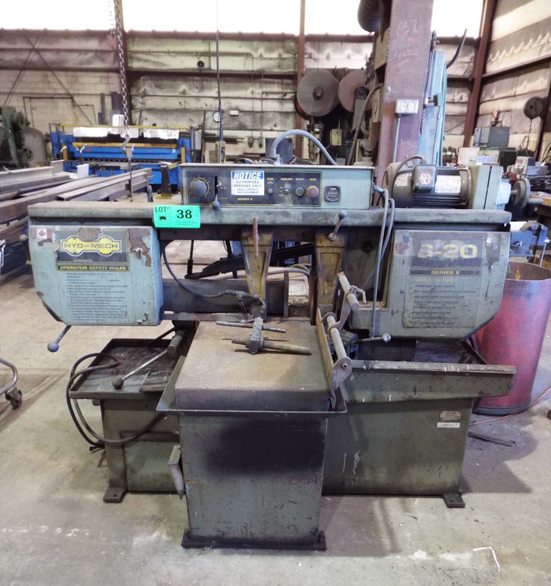 HYDMECH S-20 AUTOMATIC HORIZONTAL BAND SAWS WITH 30"X14" CUTTING CAPACITY, INCREMENTAL DOWN FEED,