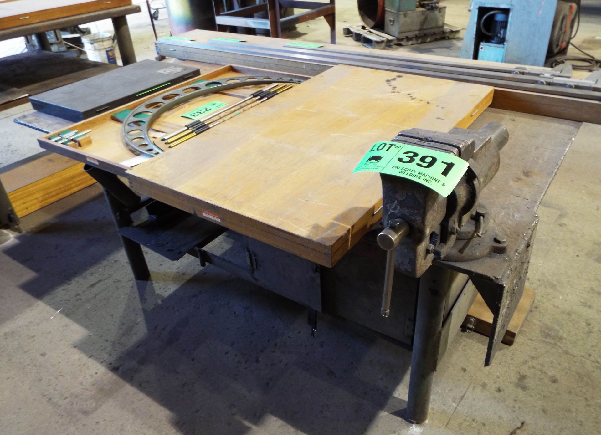 STEEL WELDING TABLE WITH 4.5" BENCH VISE (DELAYED DELIVERY)