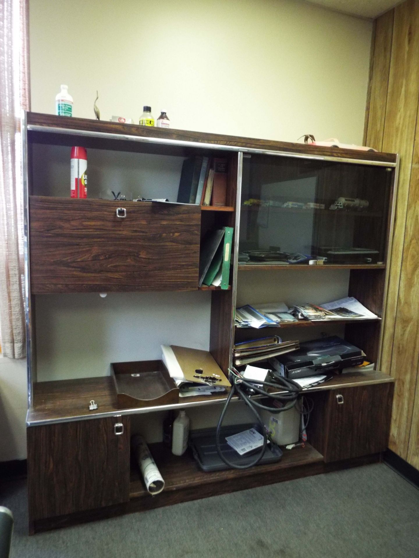 LOT/ REMAINING CONTENTS OF OFFICE (FURNITURE ONLY) - Image 3 of 3