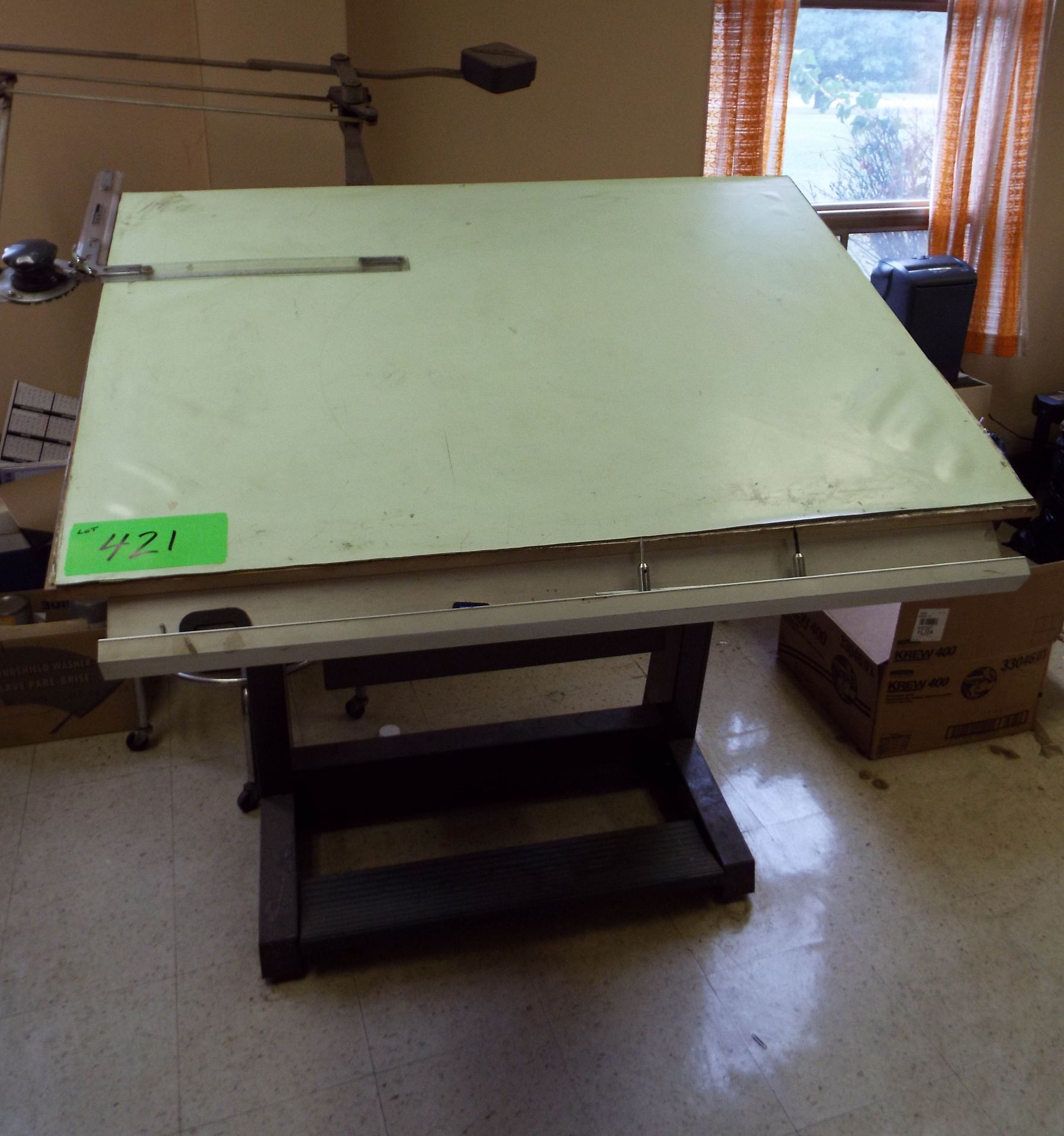 50"X36" DRAFTING TABLE