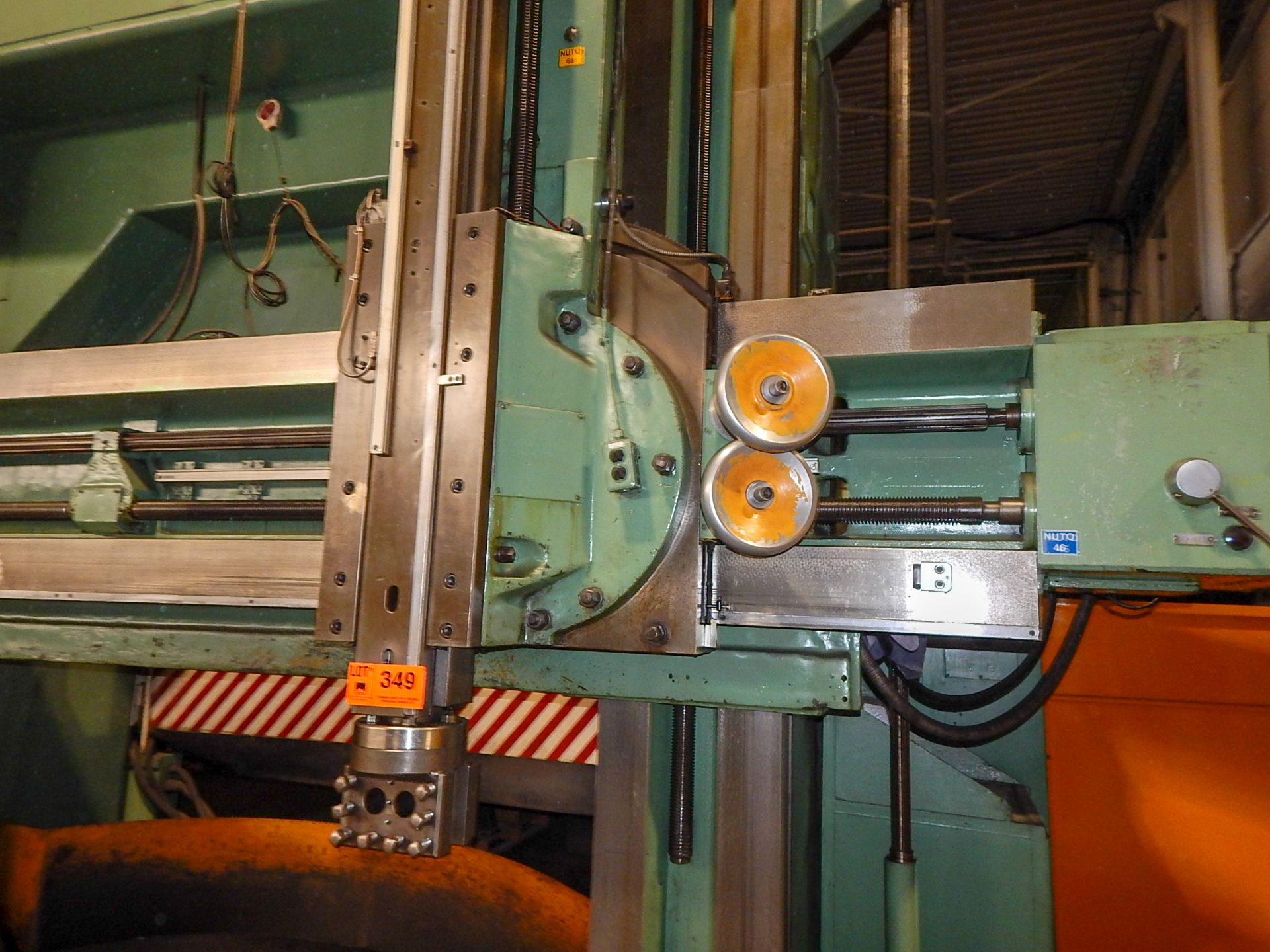 STANKO 1L532M VERTICAL BORING MILL WITH 2-RAMS, 124" MAX SWING, 62.99" MAX HEIGHT UNDER THE RAIL, - Image 4 of 8