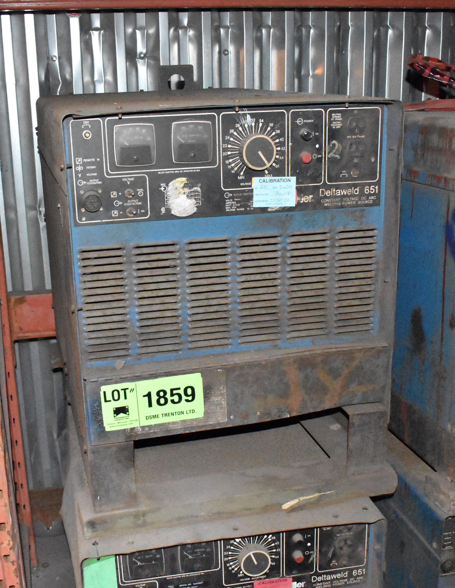 MILLER DELTAWELD 651 WELDING POWER SOURCE [RIGGING FEE FOR LOT# 1859 - $40 USD +PLUS TAXES]