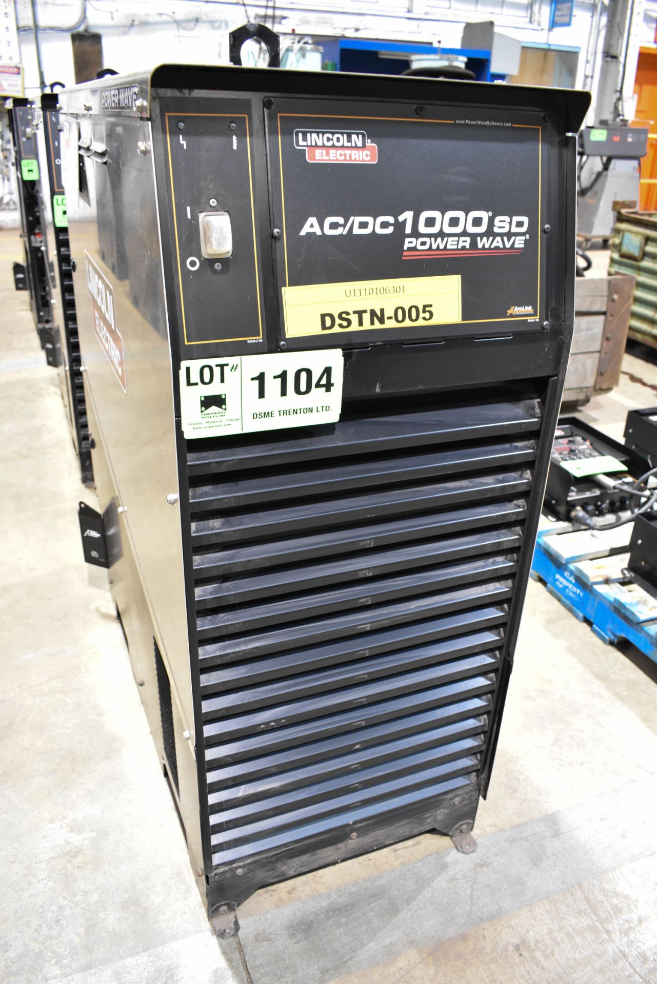 LINCOLN ELECTRIC AC/DC1000SD POWER WAVE WELDING POWER SOURCE (CI) [RIGGING FEE FOR LOT# 1104 - $