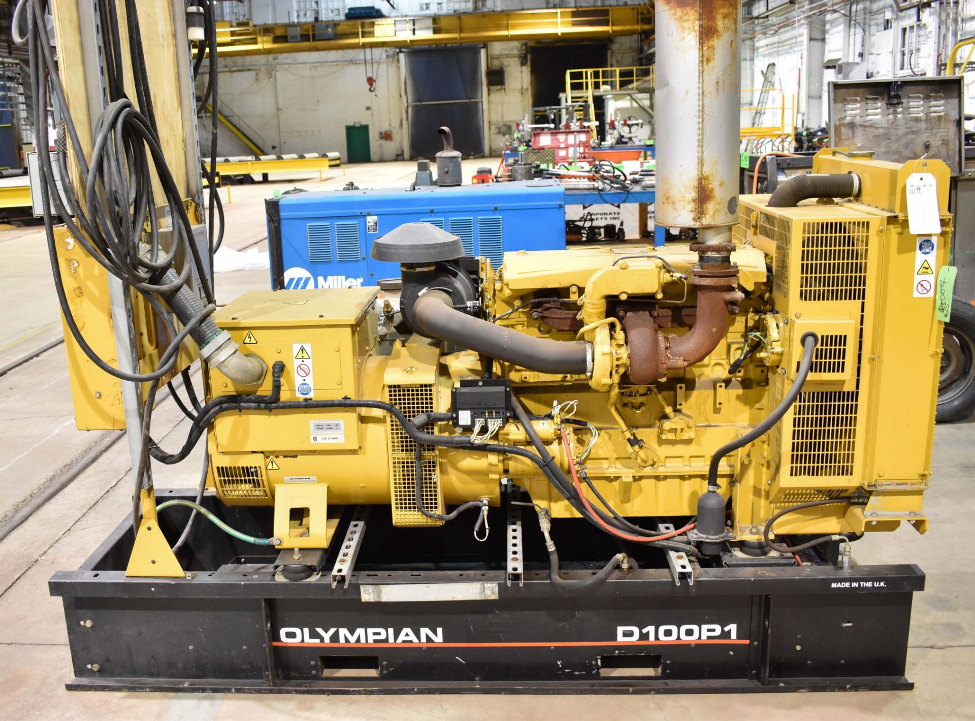 OLYMPIAN (2000) D100P1 DIESEL POWERED GENERATOR WITH PERKINS 6 CYL DIESEL ENGINE, 600/340V, 3PH, - Image 2 of 4