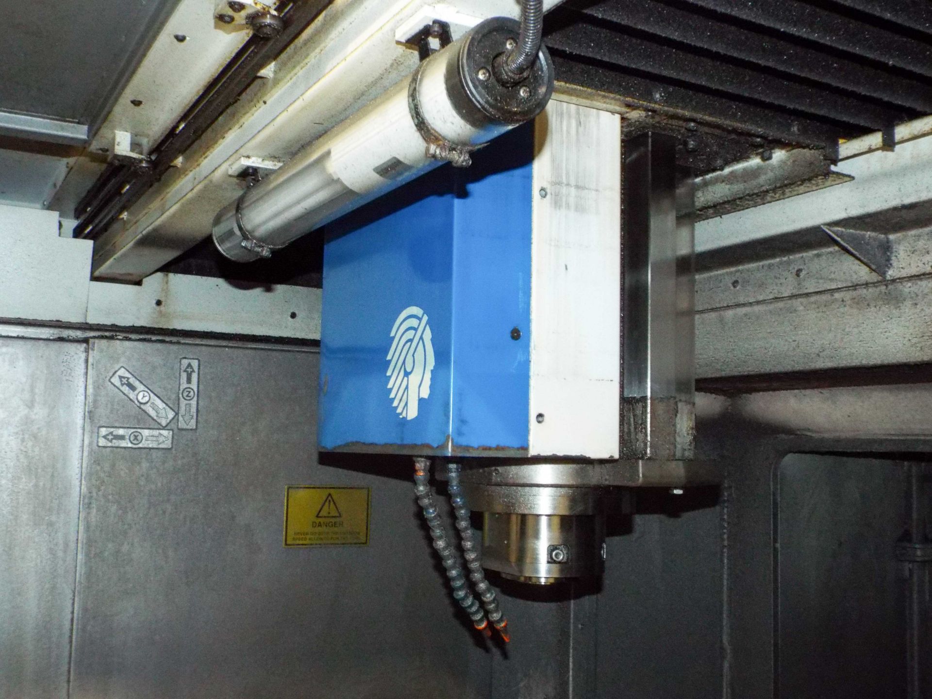 HURON (2001) KX30 HIGH SPEED CNC BRIDGE-TYPE VERTICAL MACHINING CENTER WITH SIEMENS CNC CONTROL, - Image 2 of 9