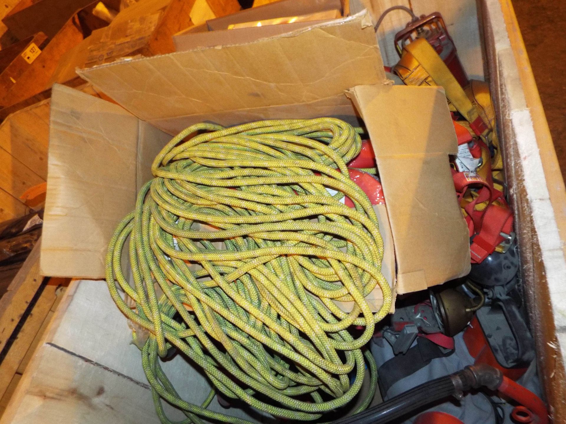 LOT/ CONTENTS OF SKID - FIRE FIGHTING & SAFETY EQUIPMENT INCLUDING ROPES, SAFETY HARNESSES, FALL - Image 2 of 3