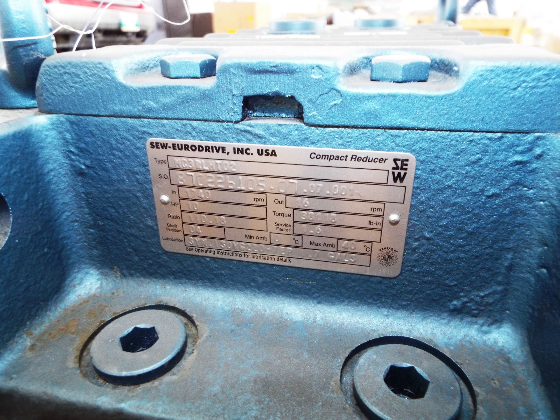 LOT/ CONTENTS OF SKID - SEW EURODRIVE GEARBOX WITH 10 HP, 110.18 RATIO, INPUT 1740 RPM, OUTPUT 16 - Image 4 of 4