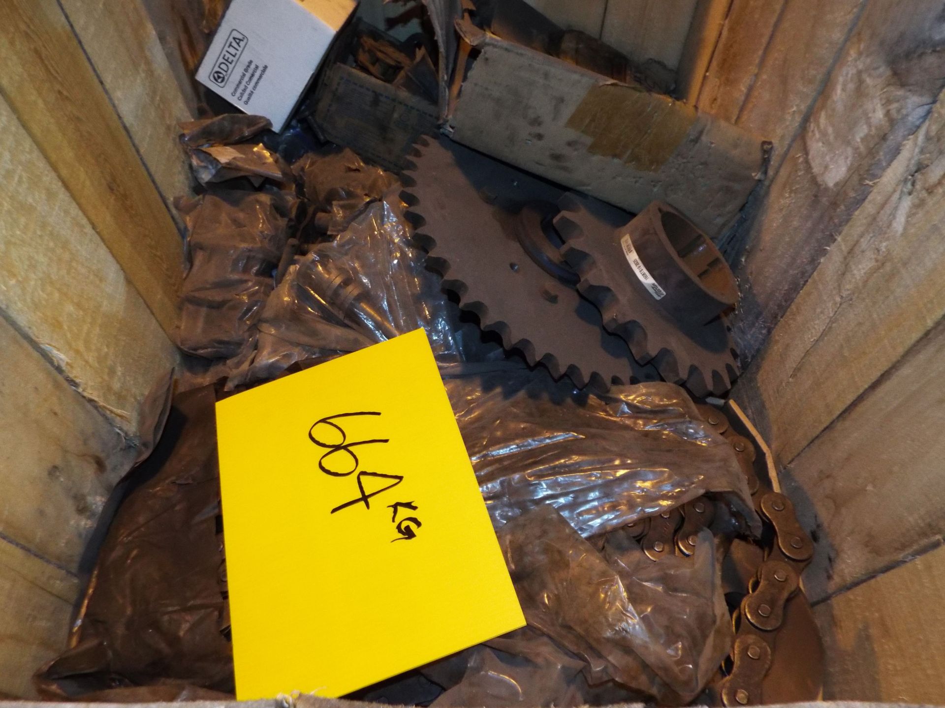 LOT/ CONTENTS OF SKID - ROLLER CHAIN AND SPROCKETS ASSORTED SIZES - Image 2 of 2