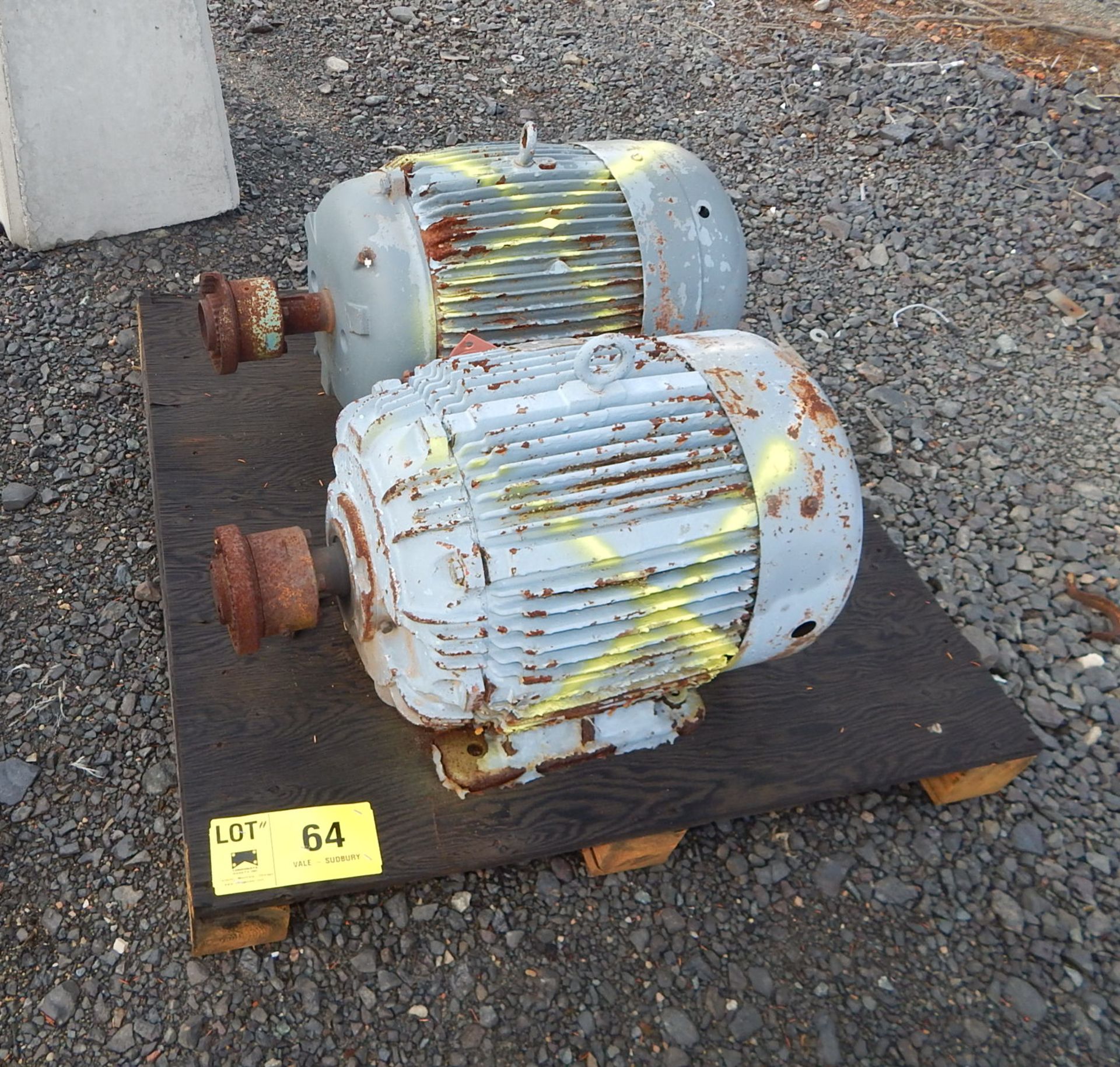 LOT/ ELECTRIC MOTORS (LOCATED AT CMD YARD)