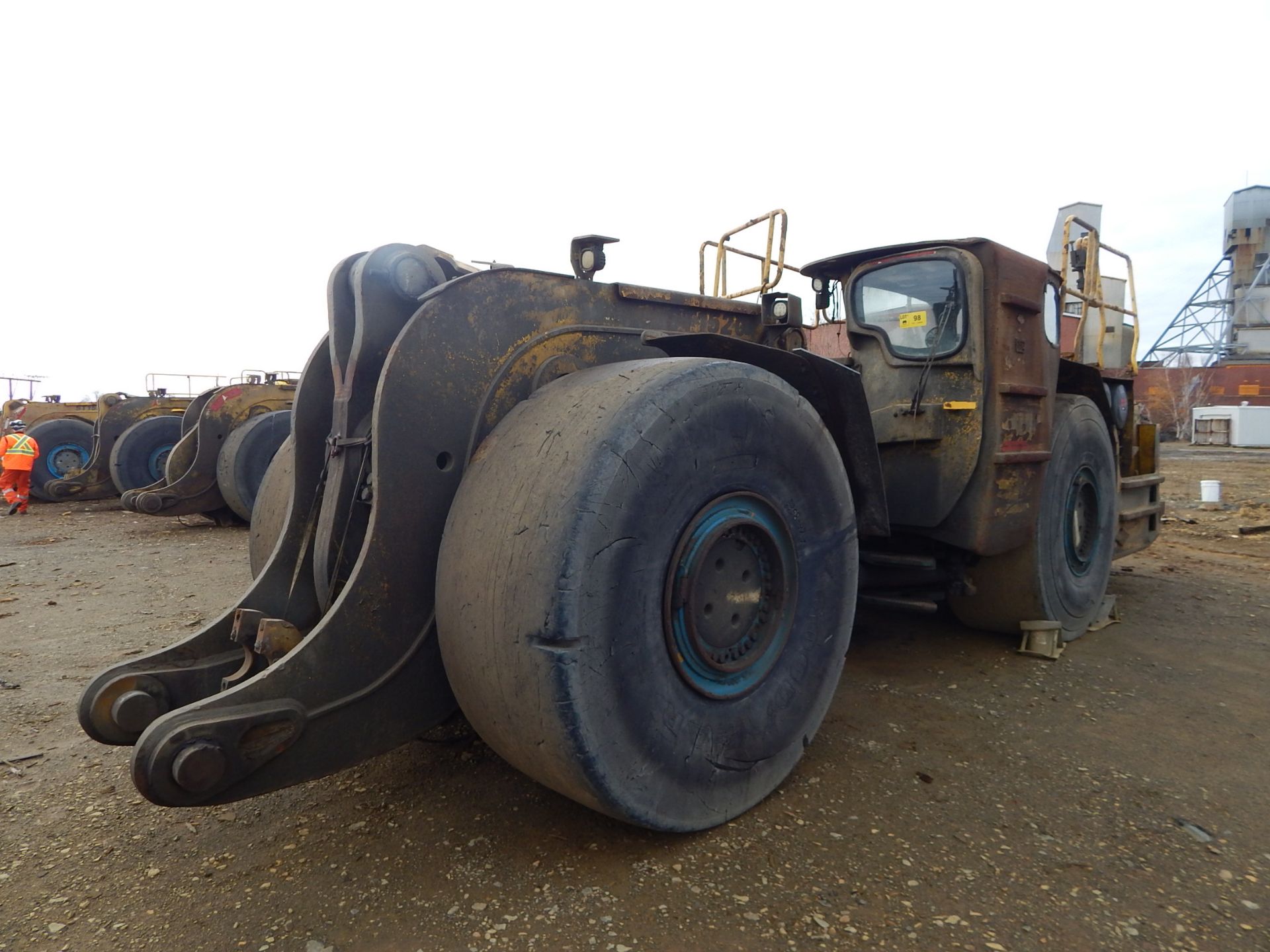 ATLAS COPCO ST1520 SCOOP TRAM WITH 5843 HOURS (RECORDED ON METER AT TIME OF LISTING) S/N: AVO 07X092