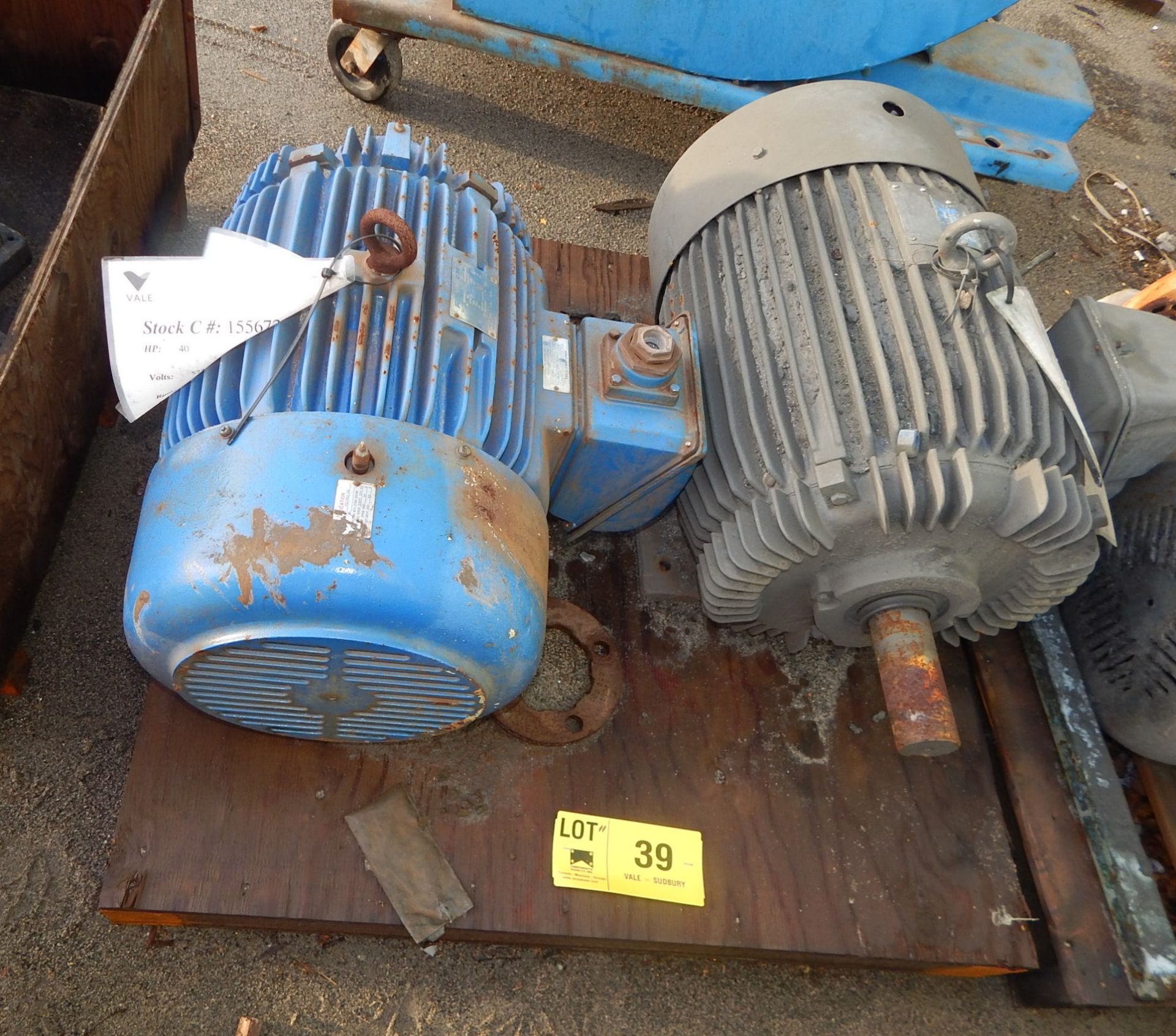 LOT/ ELECTRIC MOTORS (LOCATED AT CMD YARD)