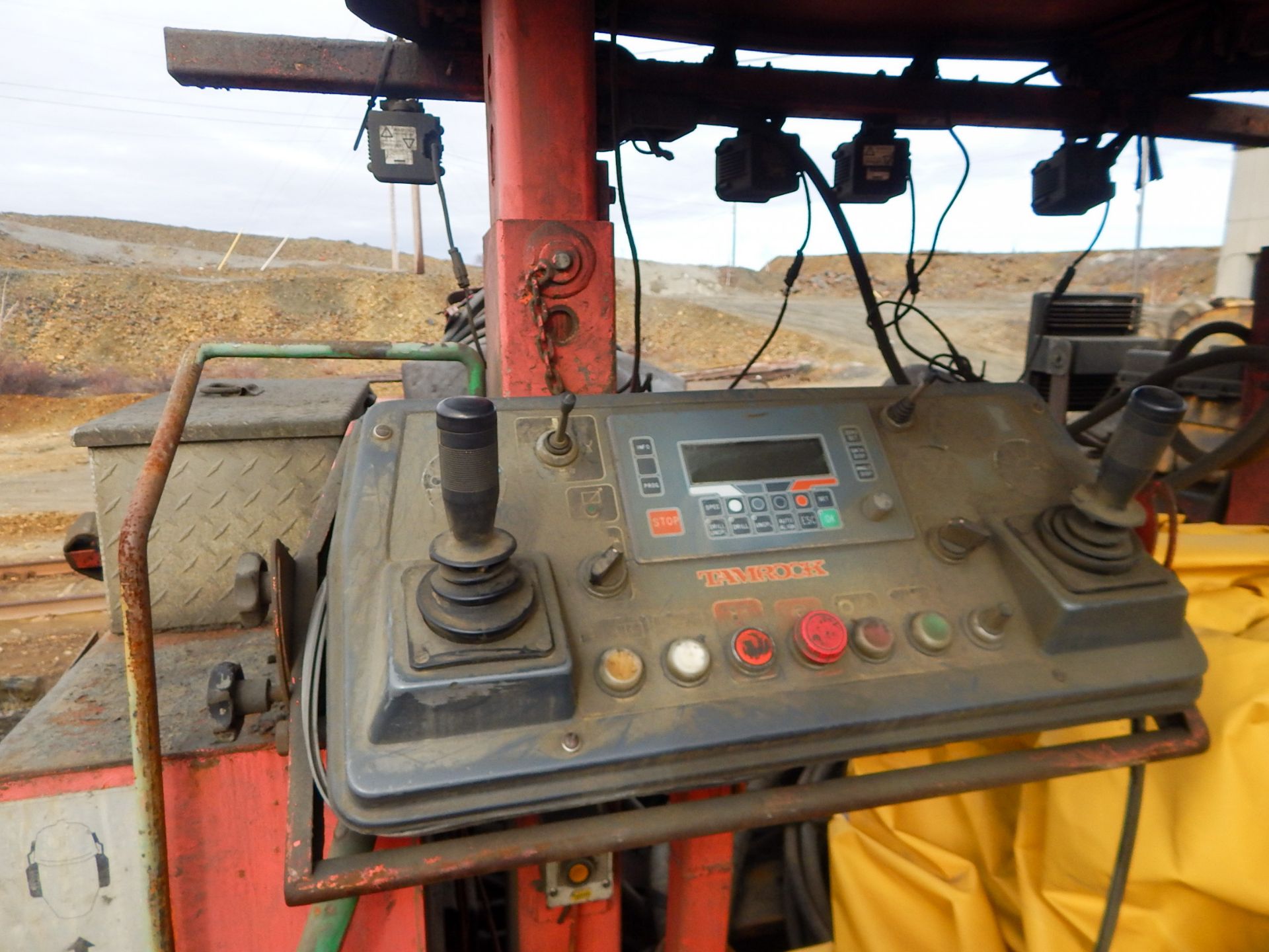 TAMROCK DATASOLO 1520 LONG HOLE DRILL WITH 711 HOURS (RECORDED ON METER AT TIME OF LISTING) S/N: - Image 3 of 7