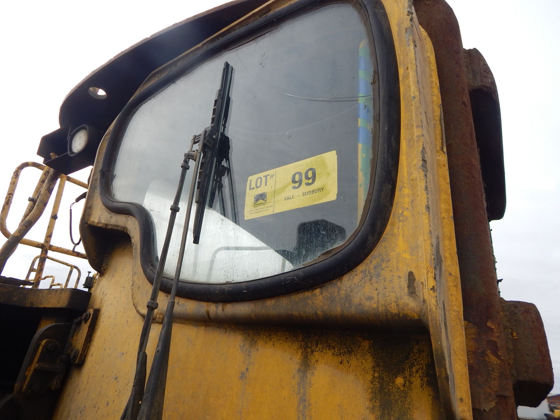 ATLAS COPCO ST1520 SCOOP TRAM WITH 4069 HOURS (RECORDED ON METER AT TIME OF LISTING) S/N: N/A / - Image 2 of 5