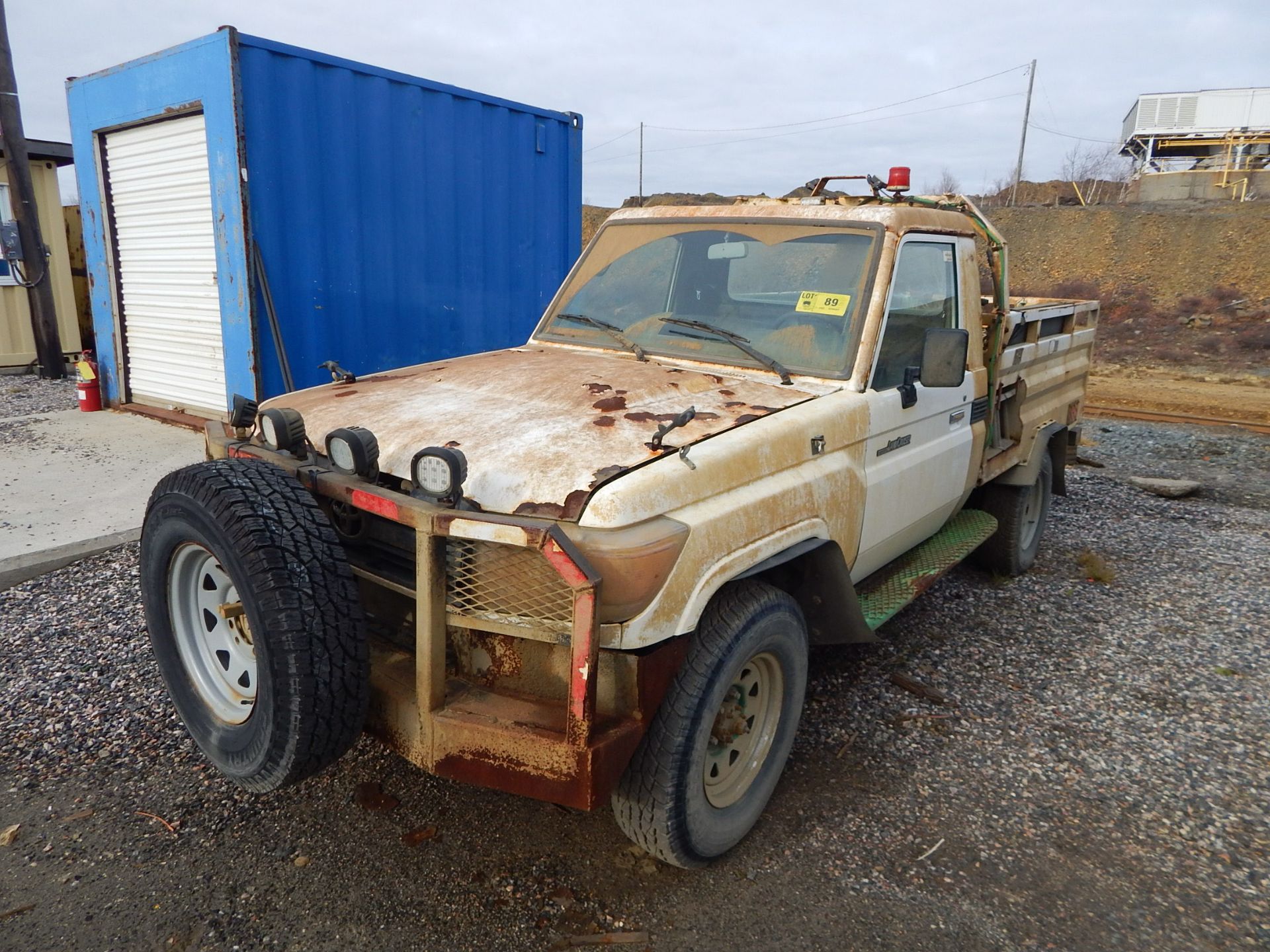 TOYOTA LANDCRUISER MINING TRUCKS WITH INLINE 6 DIESEL ENGINES, 3 SPEED MANUAL TRANSMISSION,4X4,