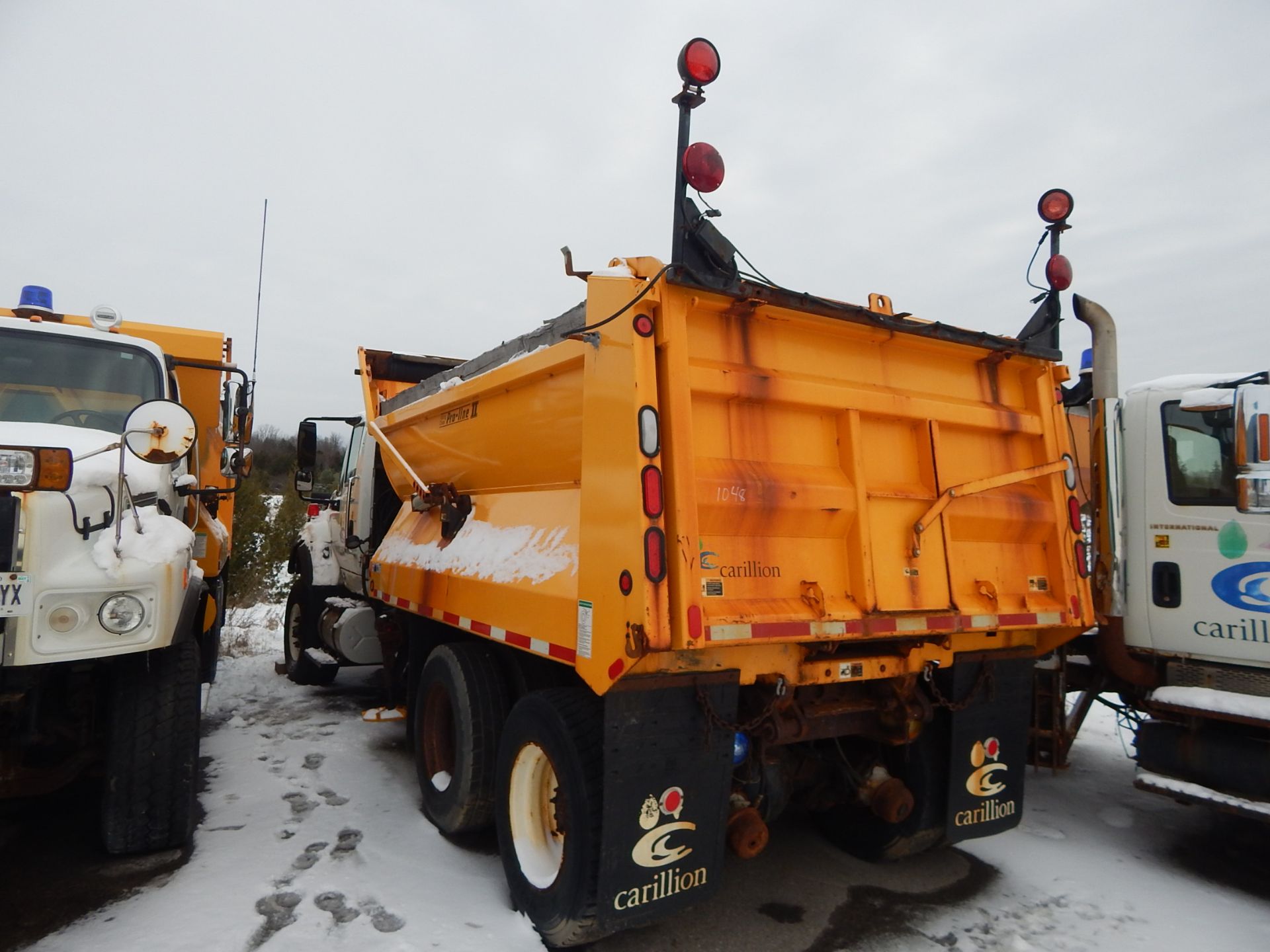 INTERNATIONAL (2012) WORKSTAR 7600 6X4 TANDEM AXLE PLOW TRUCK WITH 9.4L MAXXFORCE 9 TURBO DIESEL - Image 5 of 5