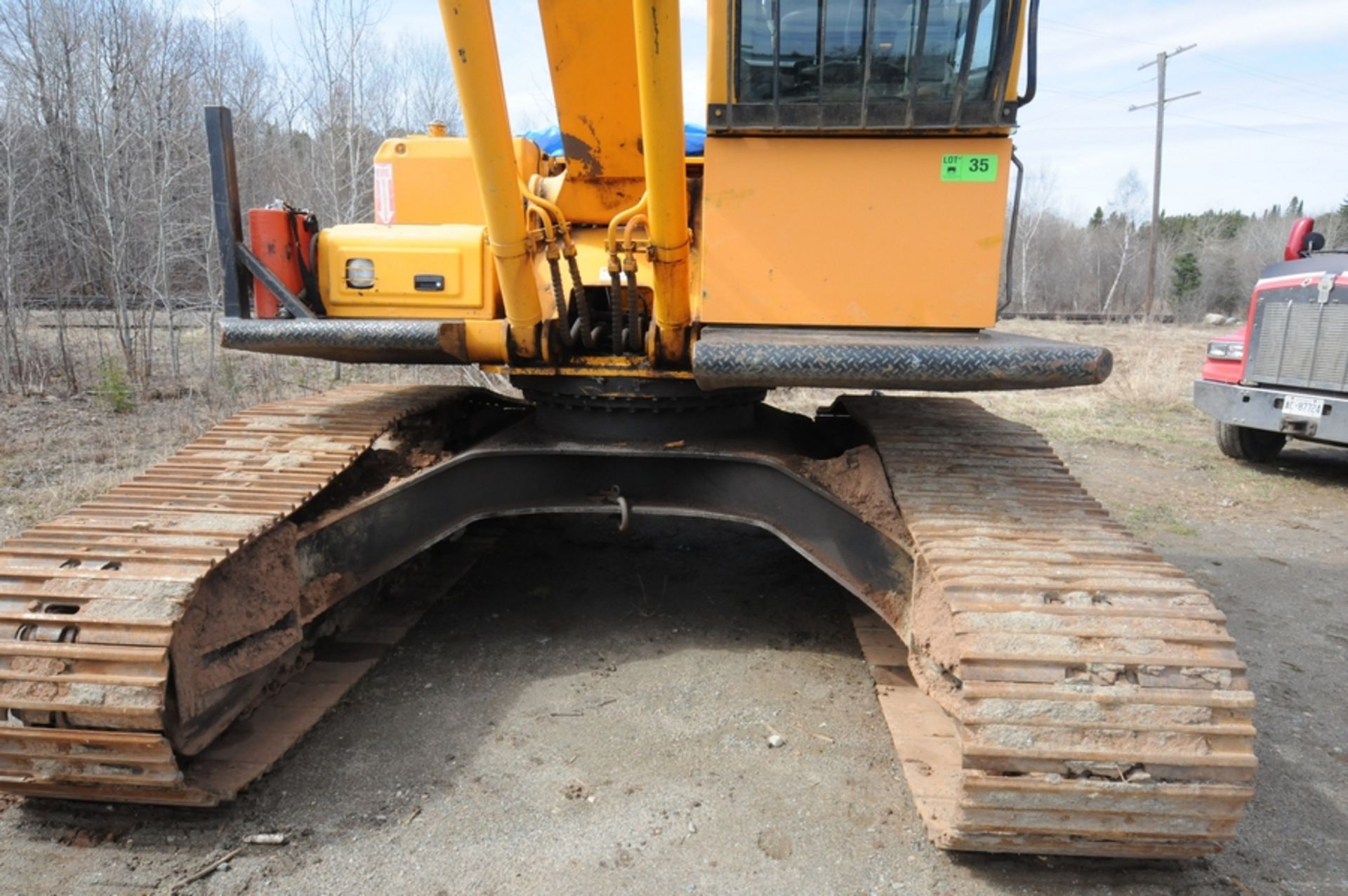 HYUNDAI (2004) 210LC-7 HYDRAULIC EXCAVATOR WITH CUMMINS B5.9-C TURBO DIESEL ENGINE WITH 155 HP, - Image 4 of 10