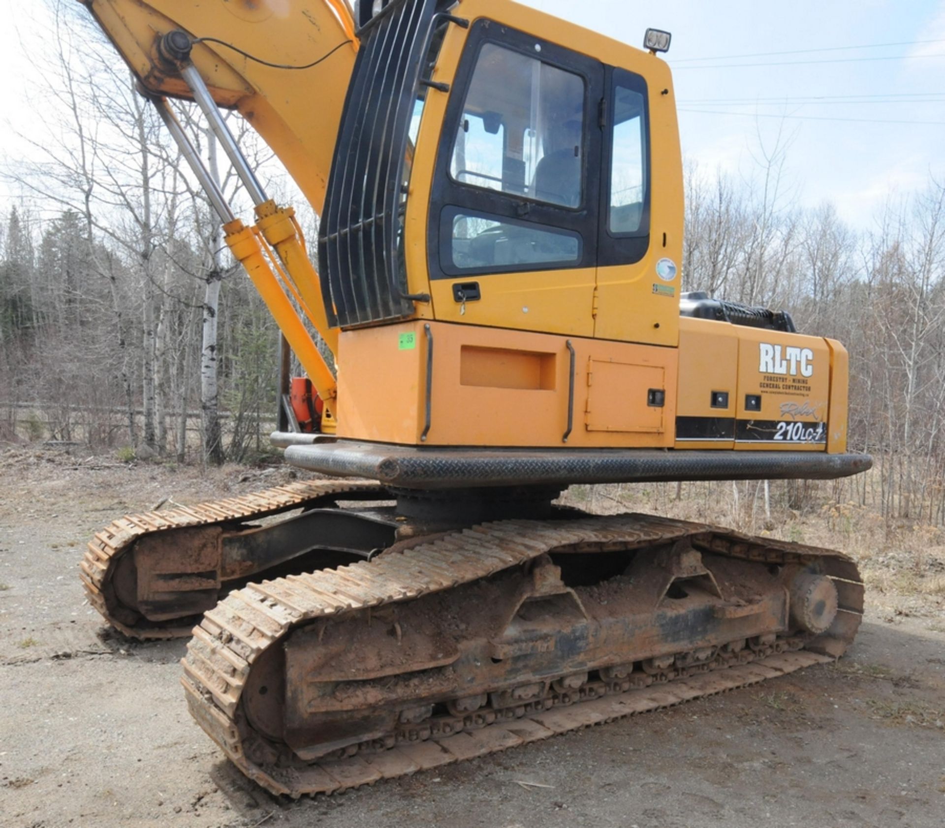 HYUNDAI (2004) 210LC-7 HYDRAULIC EXCAVATOR WITH CUMMINS B5.9-C TURBO DIESEL ENGINE WITH 155 HP, - Image 3 of 10