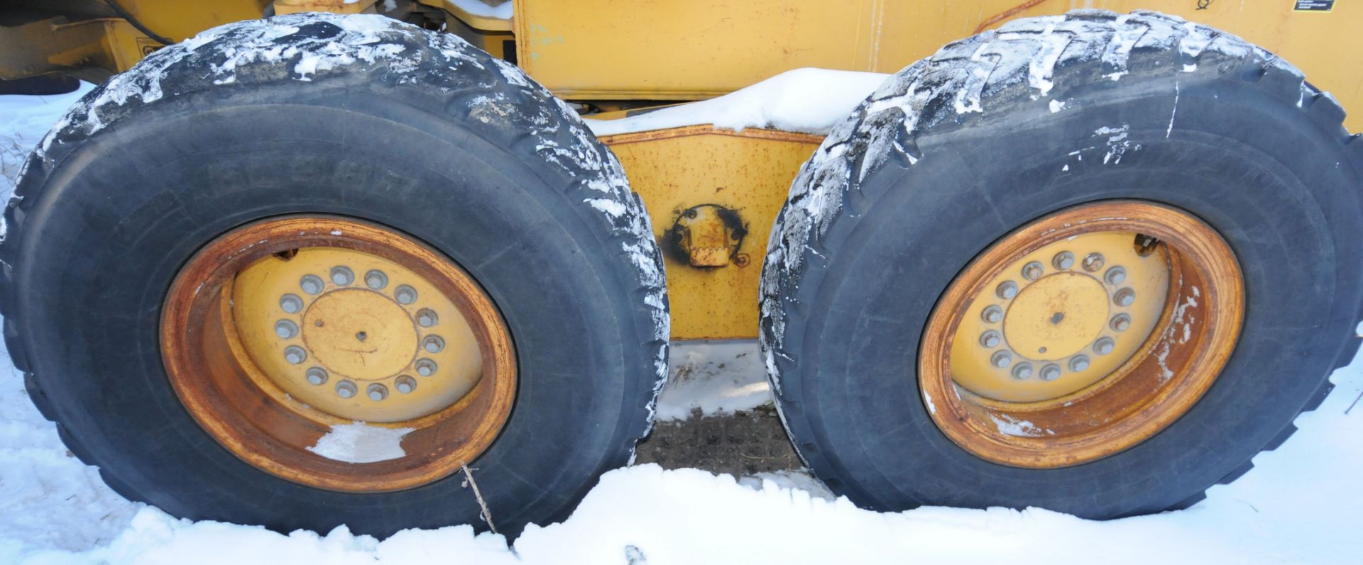 JOHN DEERE (2008) 670D MOTOR GRADER, APPROX. 5,998 HRS RECORDED ON METER AT THE TIME OF LISTING, - Image 6 of 12