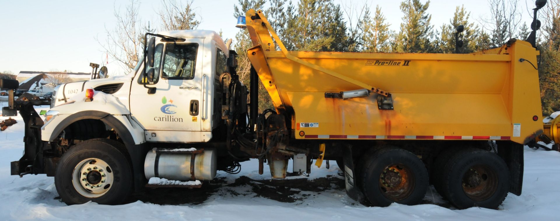 INTERNATIONAL (2012) WORKSTAR 7600 6X4 TANDEM AXLE PLOW TRUCK WITH 9.4L MAXXFORCE 9 TURBO DIESEL - Image 3 of 10