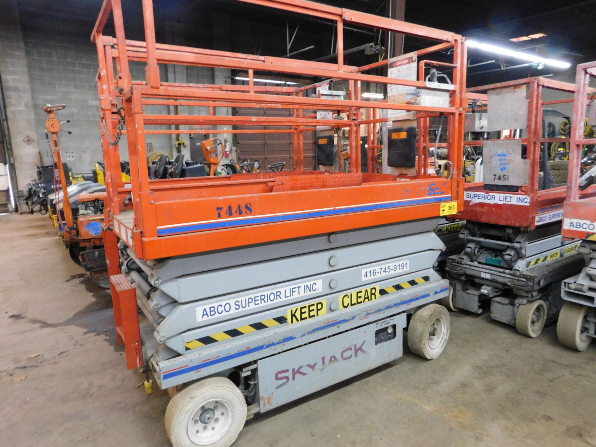 SKYJACK SJ111-4626 SCISSOR LIFT WITH 850LBS CAPACITY, 26' LIFT S/N: 74888RR