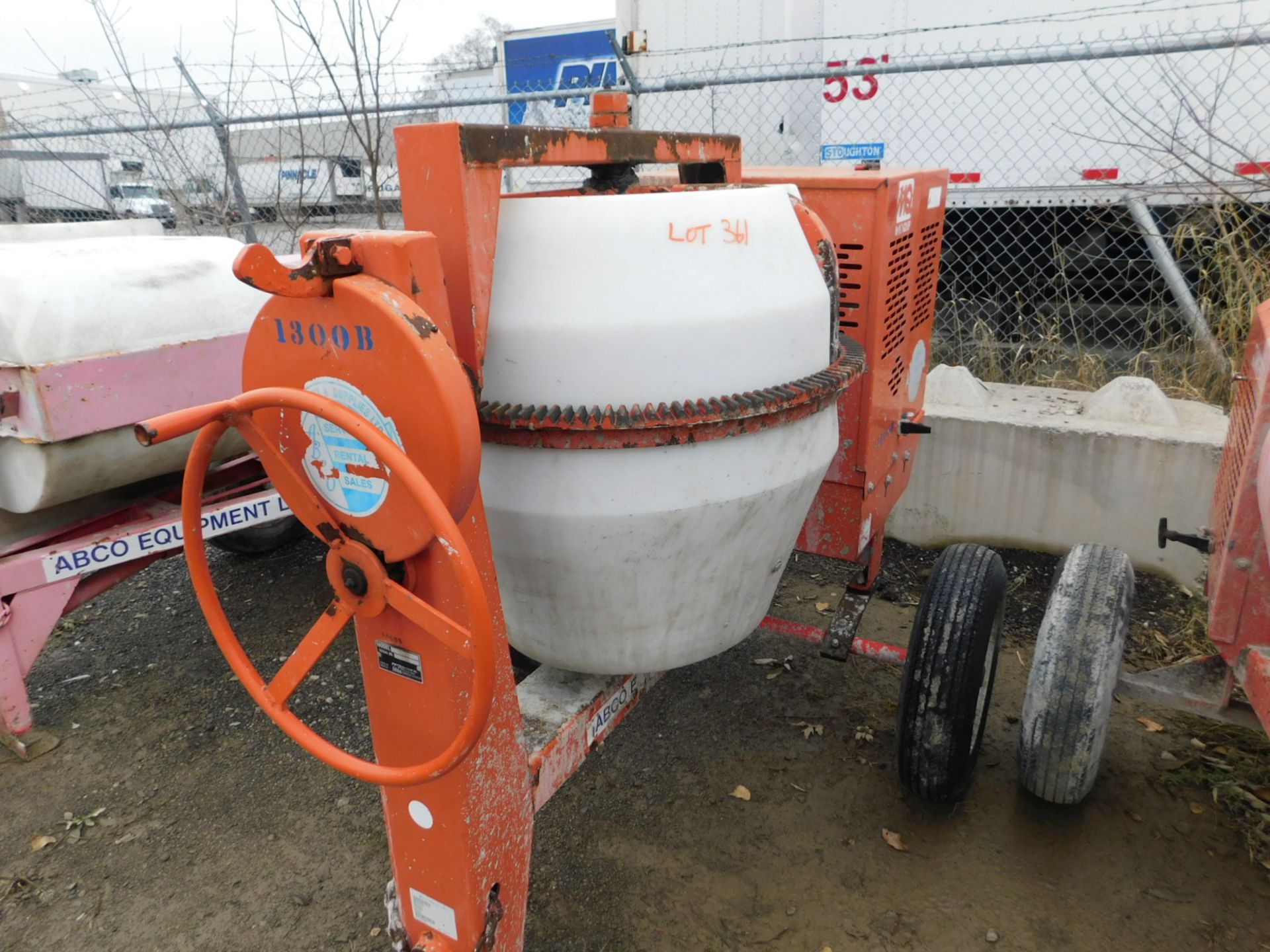 WHITEMAN 7 CU FT CONCRETE MIXER