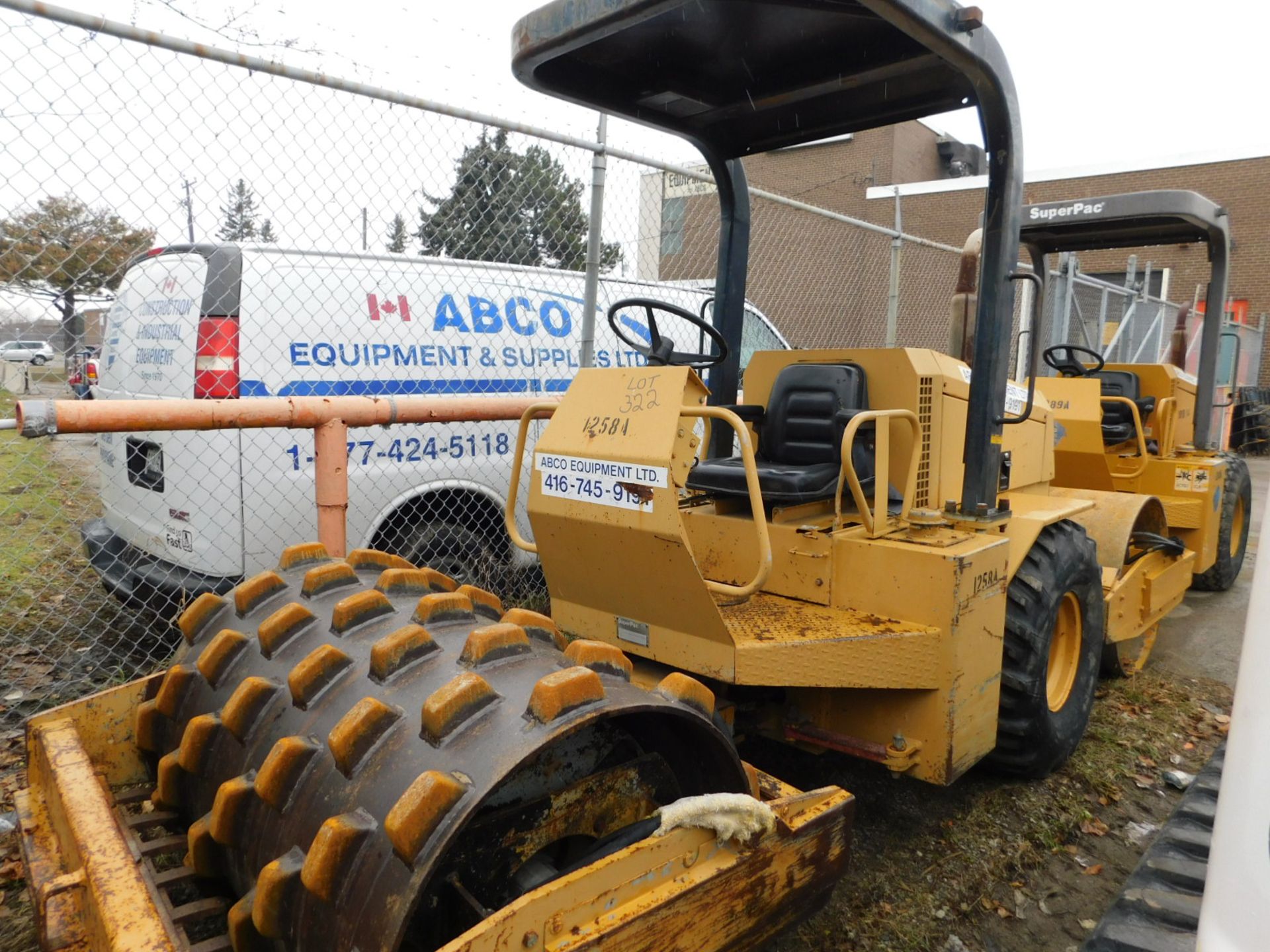 SUPERPAC 540P VIBRATORY ROLLER WITH DIESEL ENGINE, 54" WIDE WET ROLLER, 2071 HOURS (RECORDED ON - Image 2 of 2