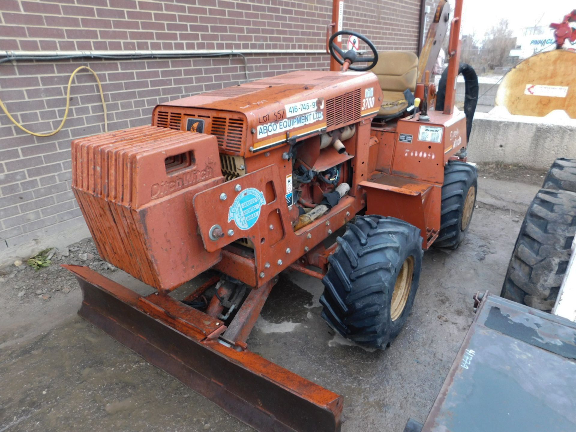 CHARLES 3700DD DITCH WITCH WITH DEUTZ F3L1011F DIESEL ENGINE, 82" TRENCHER, 4 WHEEL DRIVE S/N: N/A