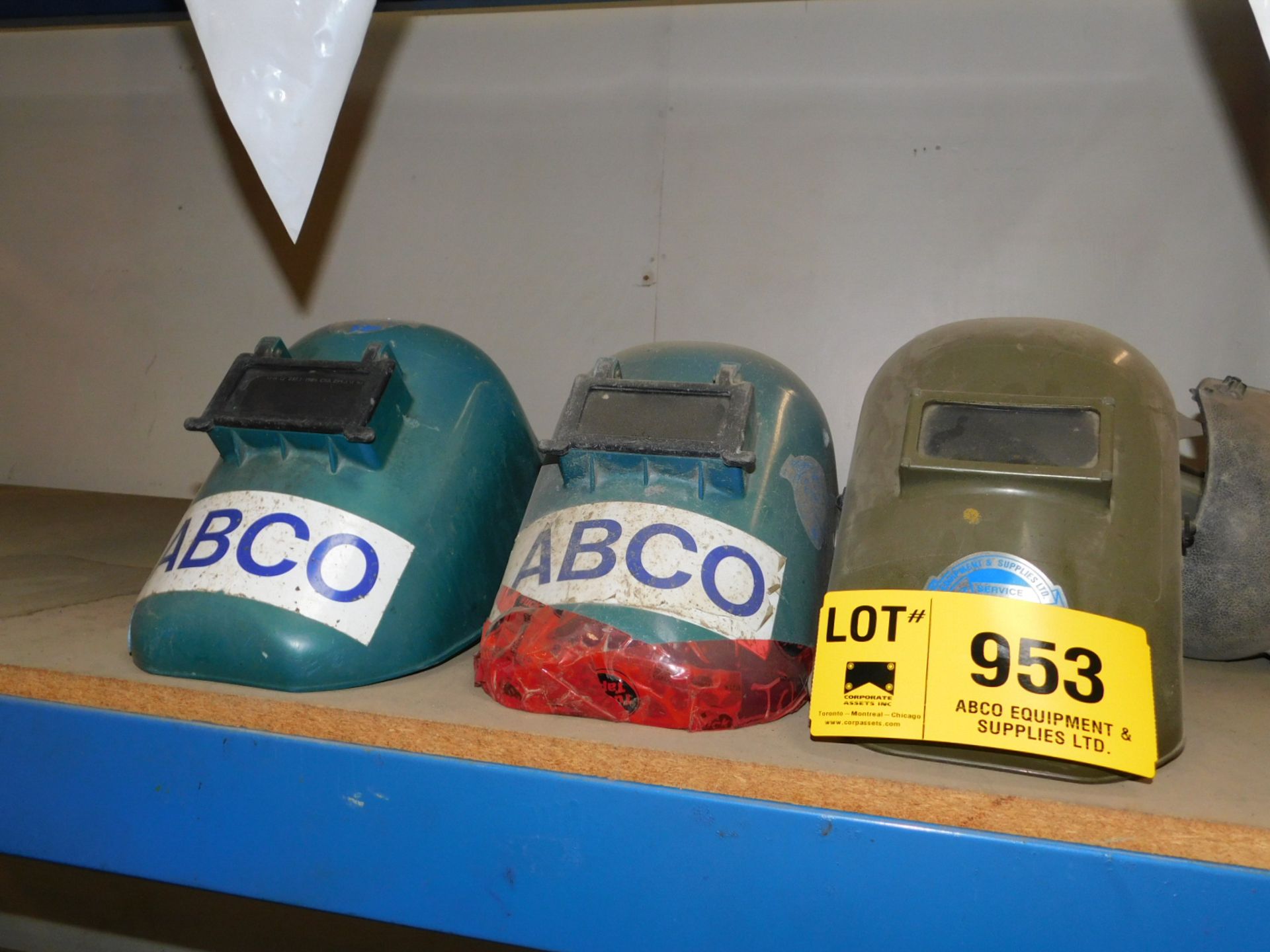 LOT/ WELDING HELMETS