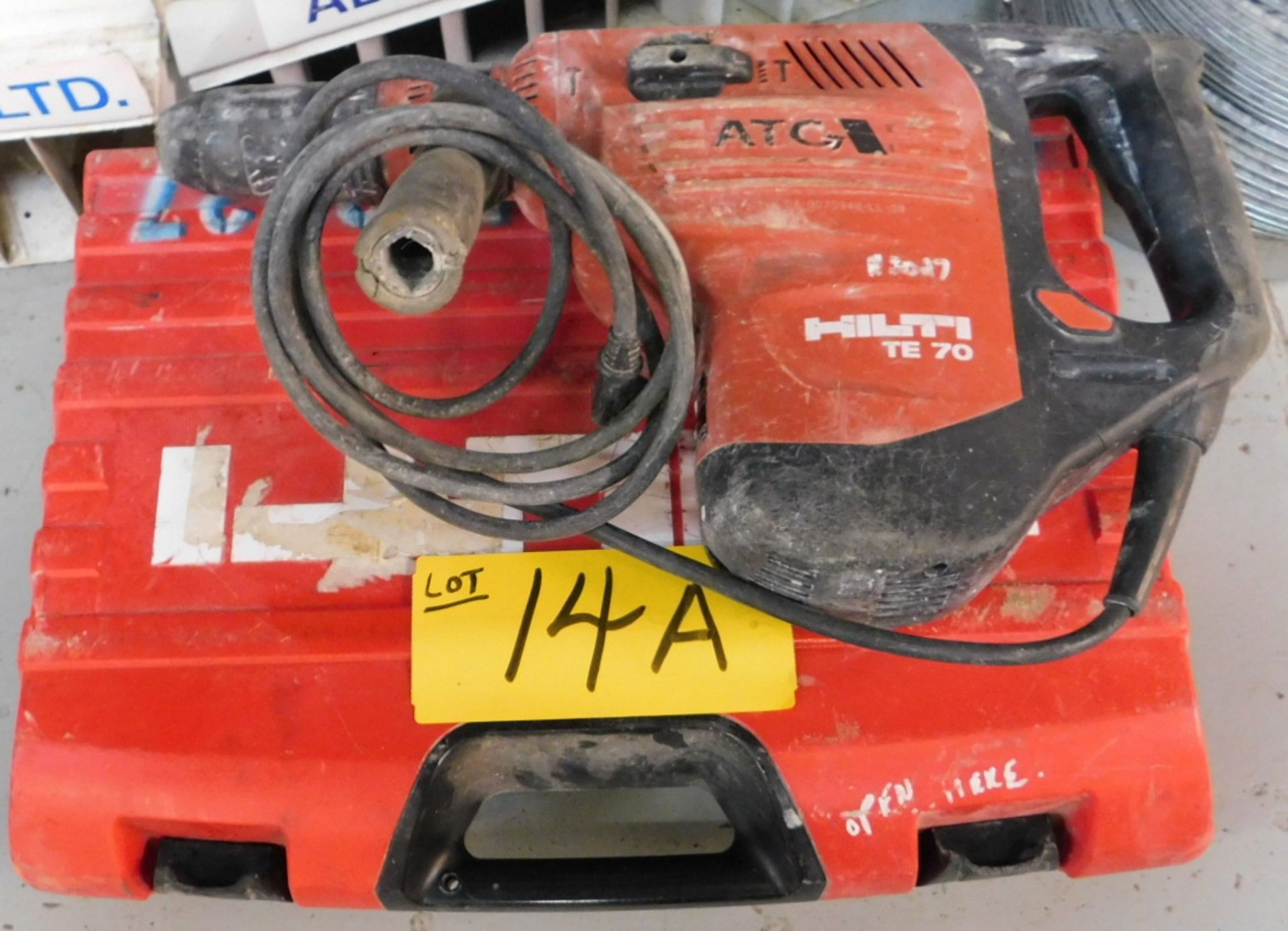 HILTI TE-70-ATC HAMMER DRILL WITH CASE