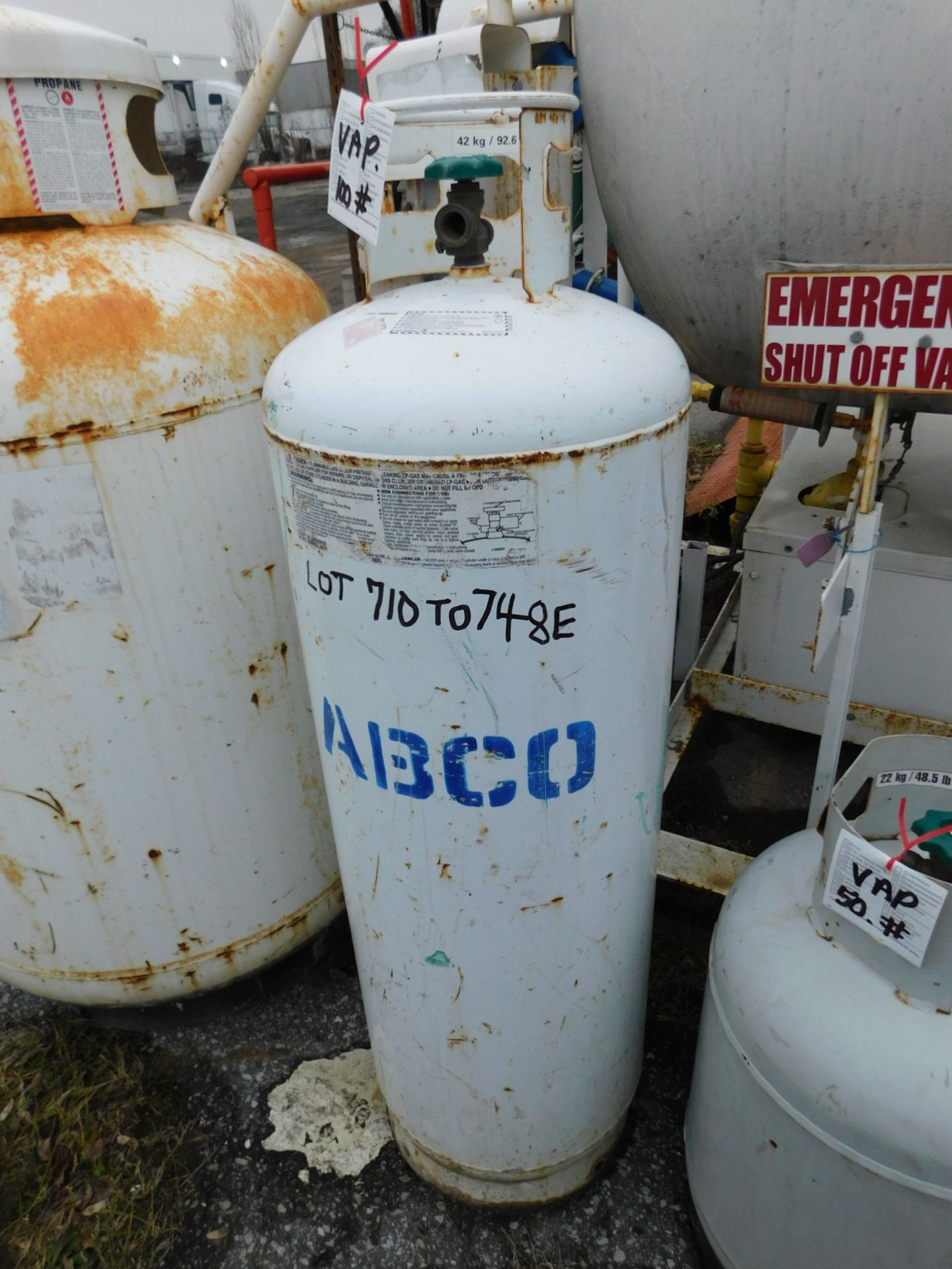 100LB PROPANE VAPOR TANKS