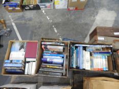 Large quantity of books on sailing, liners, nine volumes of The Mariners Library,