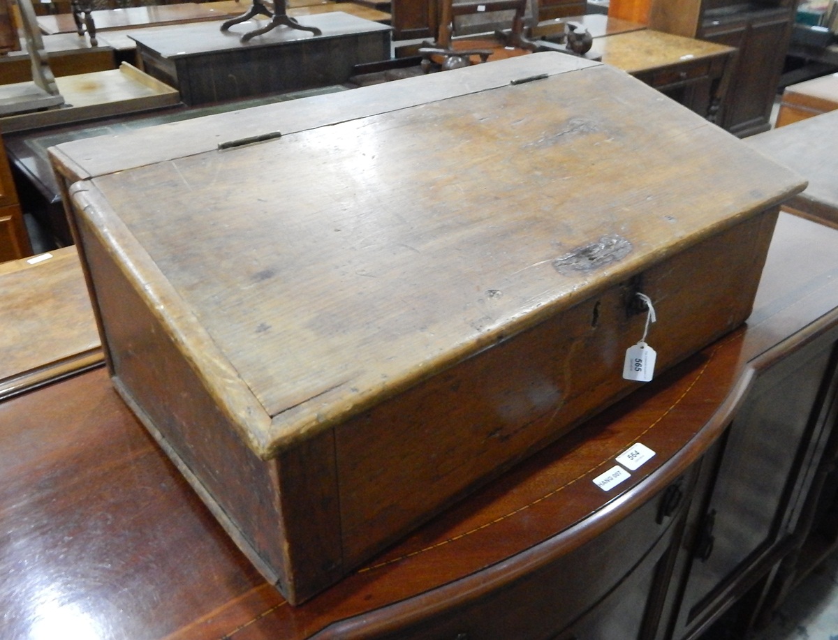 Oak hinged lidded box with sloping lid,