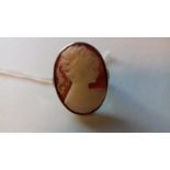 14K gold and carved shell cameo ring set oval cameo with classical female profile